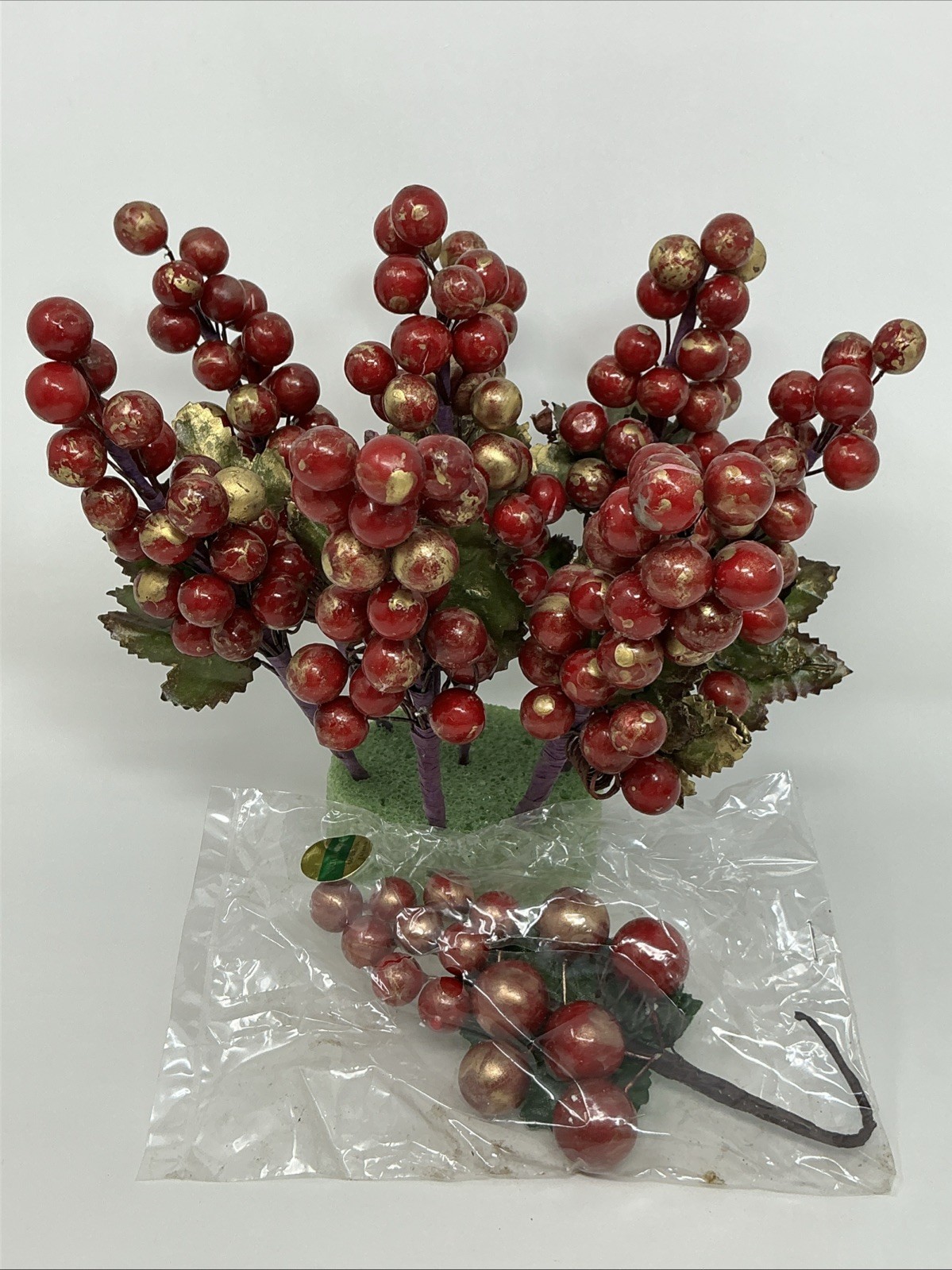 Berry Picks Red w Gold 6” Long Christmas Holiday Home Decor Lot Of 9 Vintage