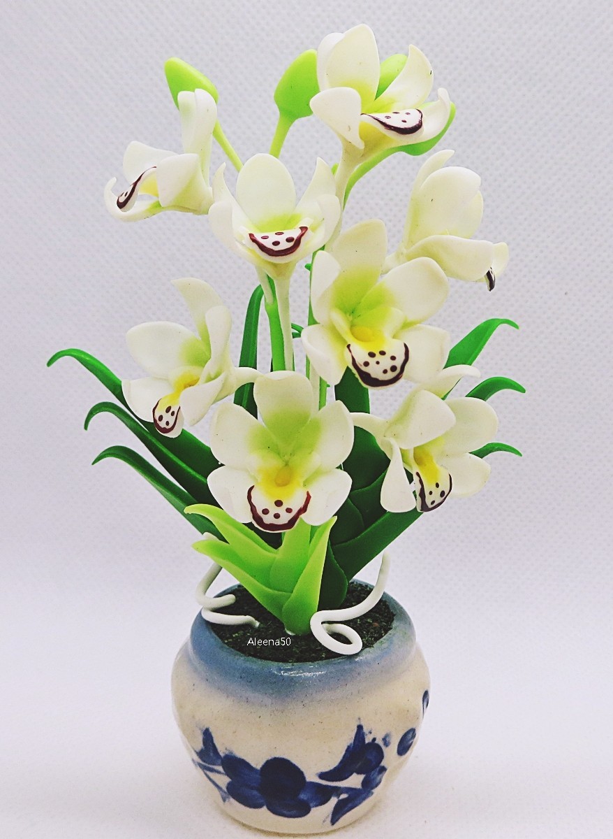US Stock 4″H Handmade Air-Dry-Clay-Crafted Cymbidium Orchid Arranged in Pot