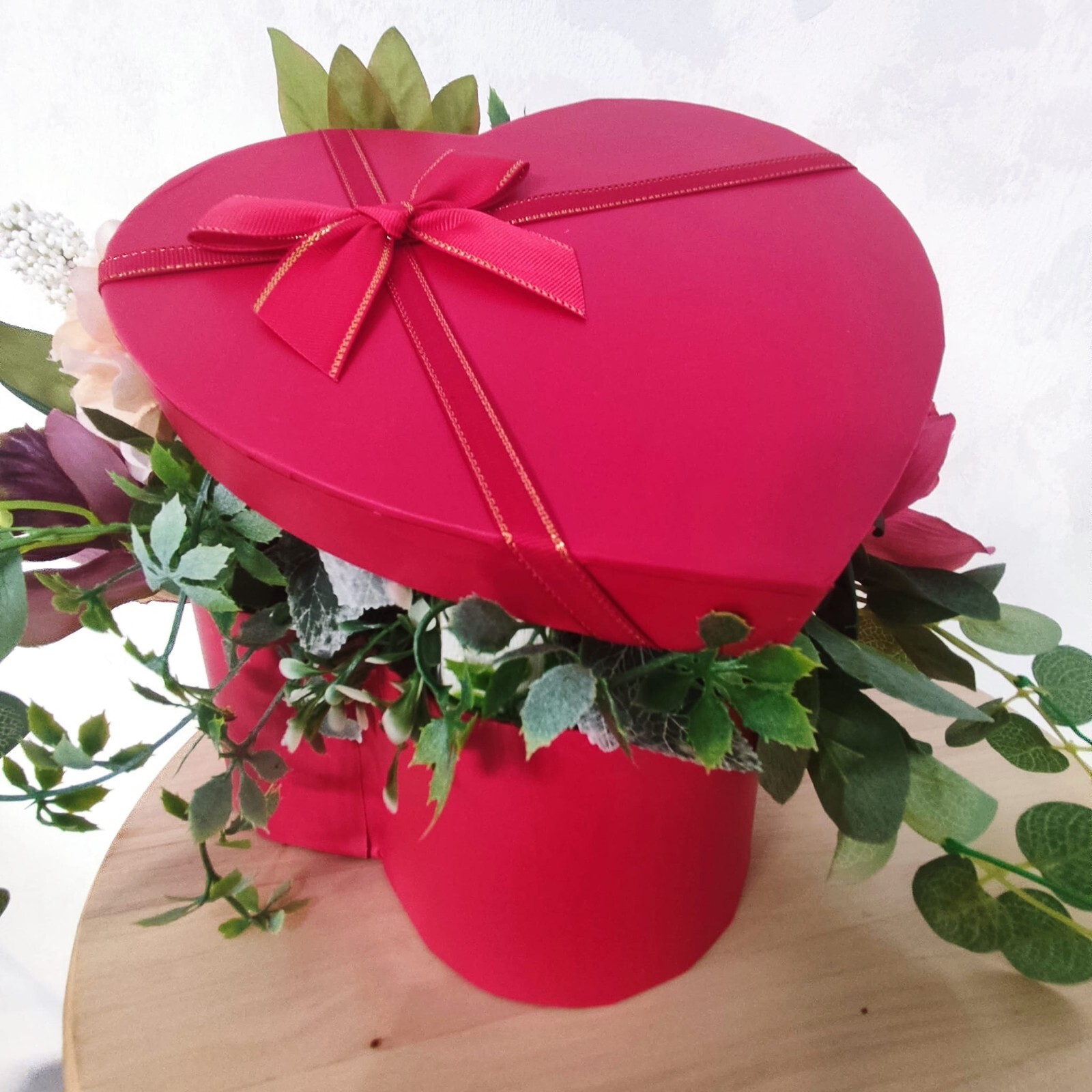 Heart shaped flower box Artificial flower 13.8″ Flowers Box Birthday Valentine’s