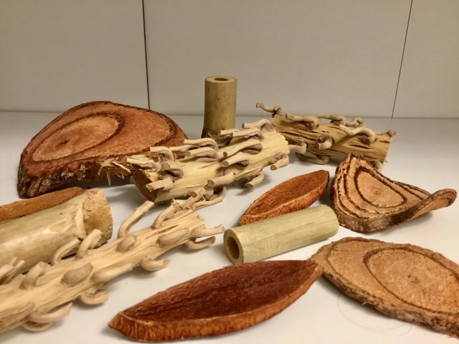 12 pc Wood Dried Decor Wreaths Floral Crafts