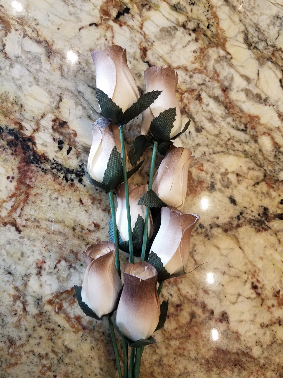 Small Bud Wood Roses – (Various Fall Colors)