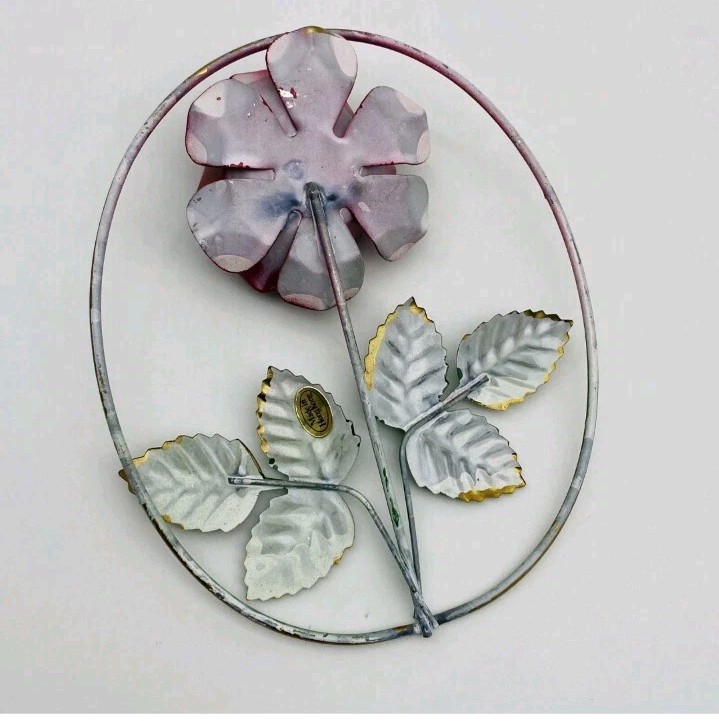 Vintage Red Rose Wreath metal wall place Made in Hong Kong