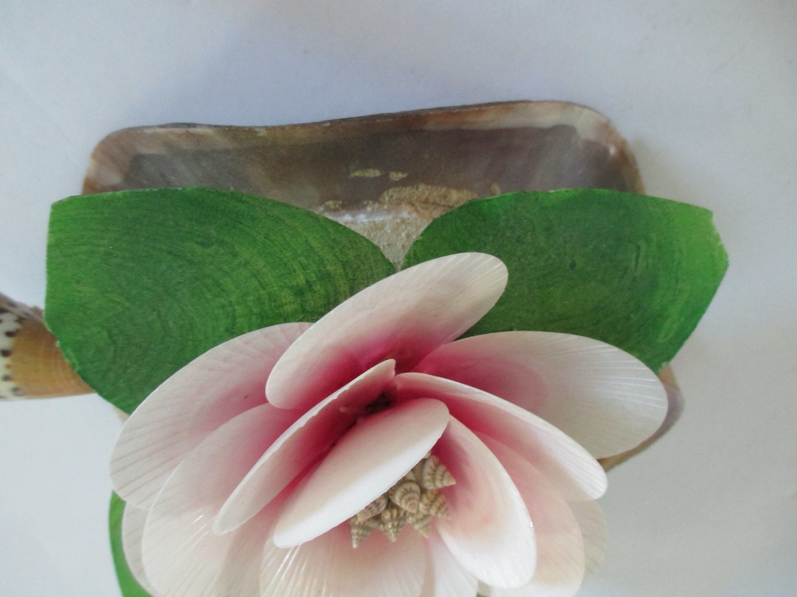 Floral Shaped Shells Blooming Flower Decorative Piece Art Home 6 x 8 in Vintage