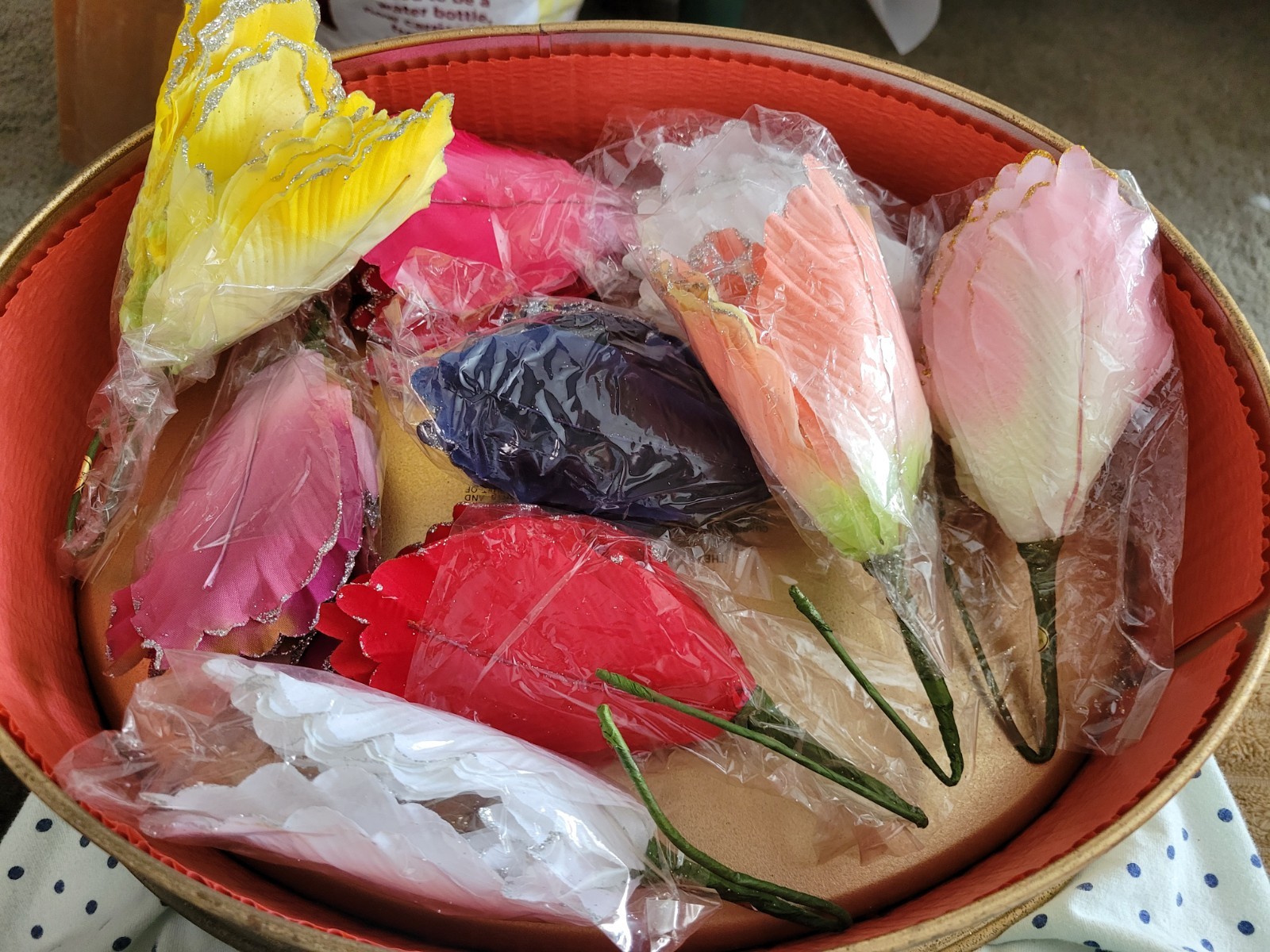 12 Pcs Vintage Silk Flowers Trimmed In Glitter with Stems Assorted Colors