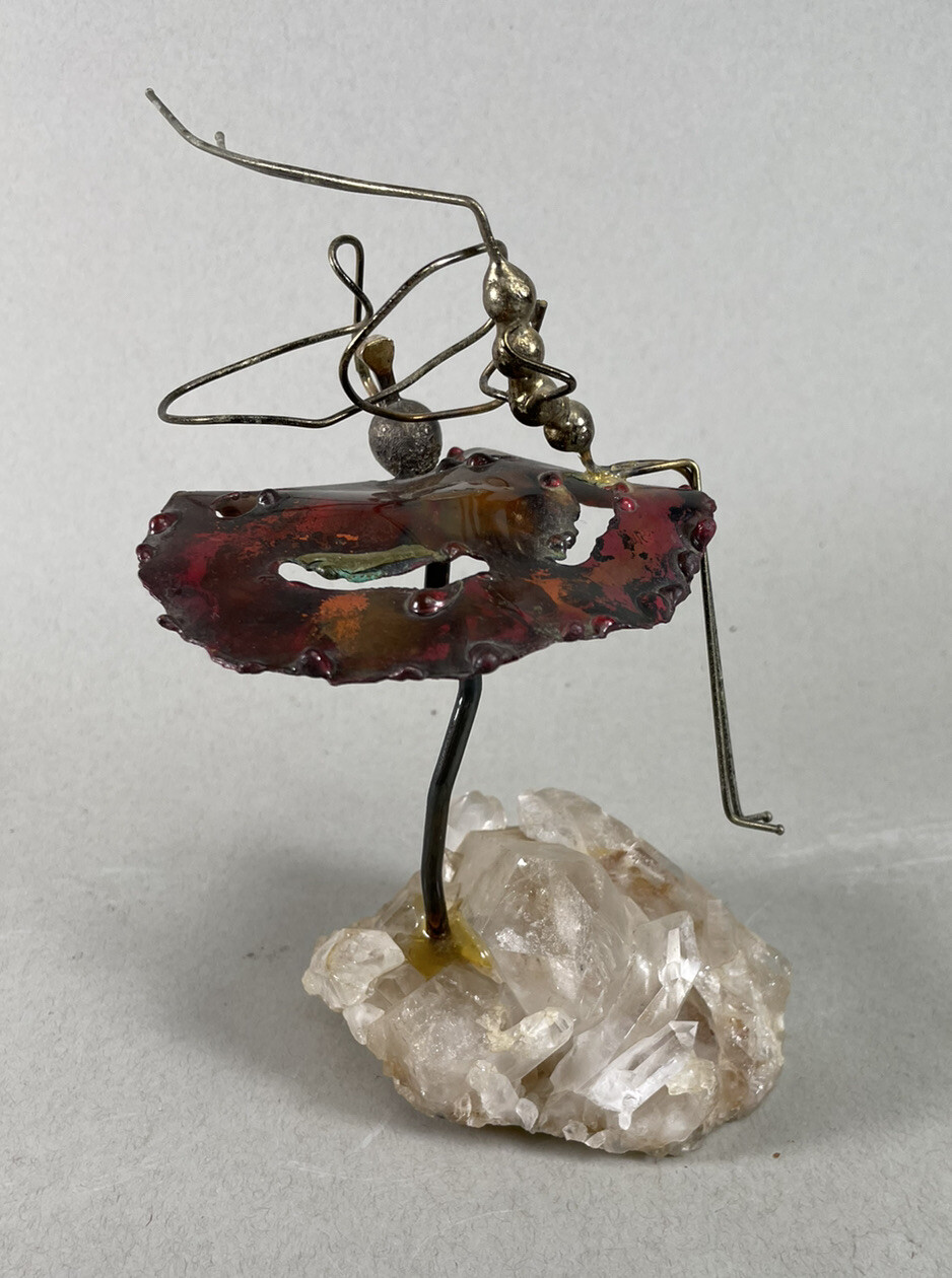 Primantis Copper Sculpture Quartz Base