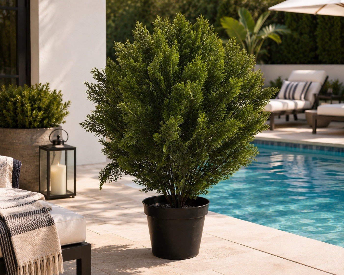 3’ UV Artificial Cedar Shroud Plant Indoor/Outdoor.