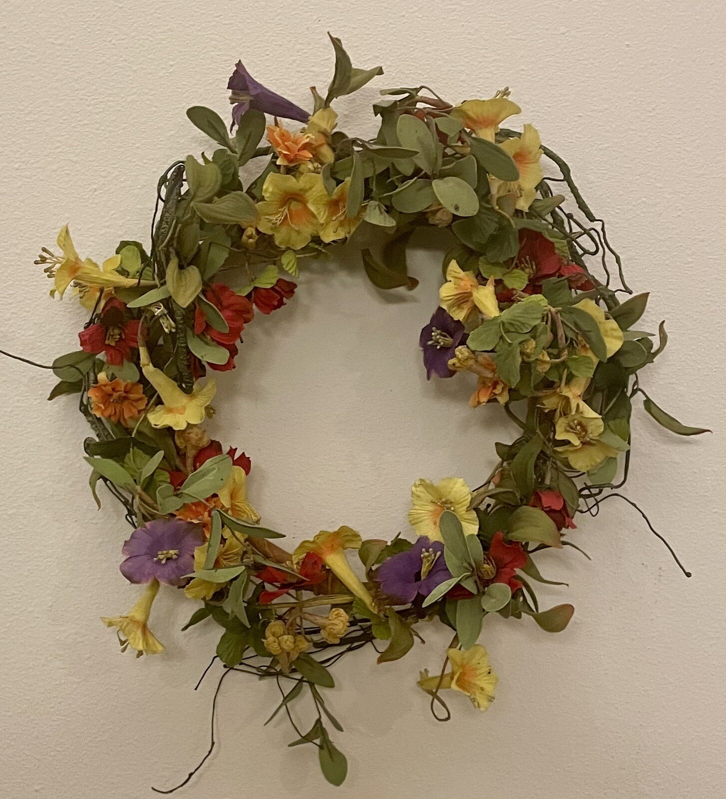 15” Artificial Spring Summer Mixed Flower & Leaves Wreath