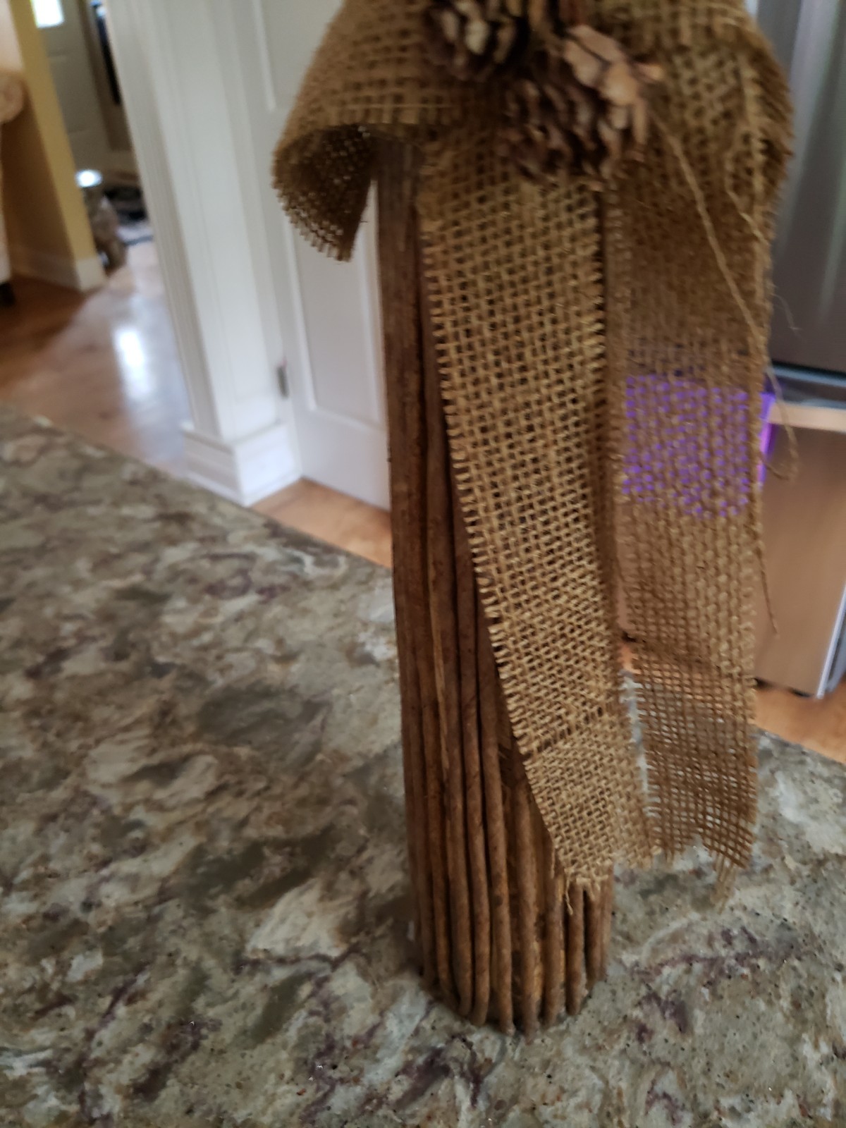 28″ TALL SLIM FALL AUTUMN FLORAL PIECES SET OF 2 TAN BROWN BURLAP ACORNS EUC