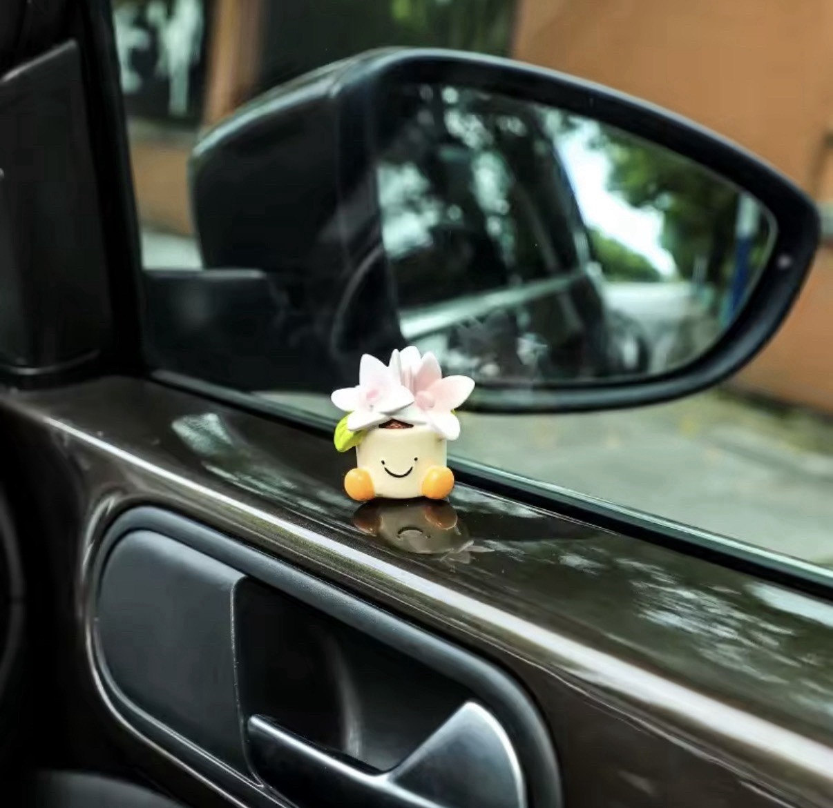 Mini Car Plant Decor,4Pcs Cute Succulent Dashboard Decorations Mini Succulent Ca