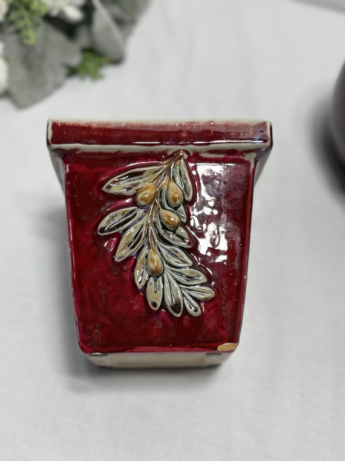 Set Of 2 Flower Pots Redwing Possibly Holly And Pine Motif Burgundy Oval, Square