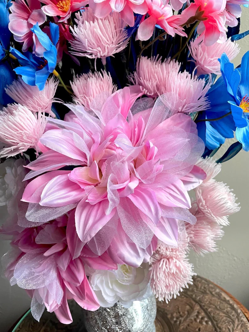 Blue & Pink Centerpiece Modern Chic Living Dining Room Decor Bedroom Accent