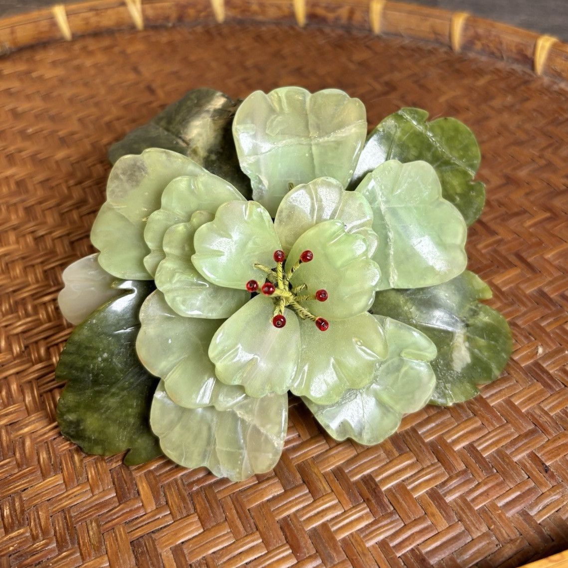 Vintage Jade carved flower