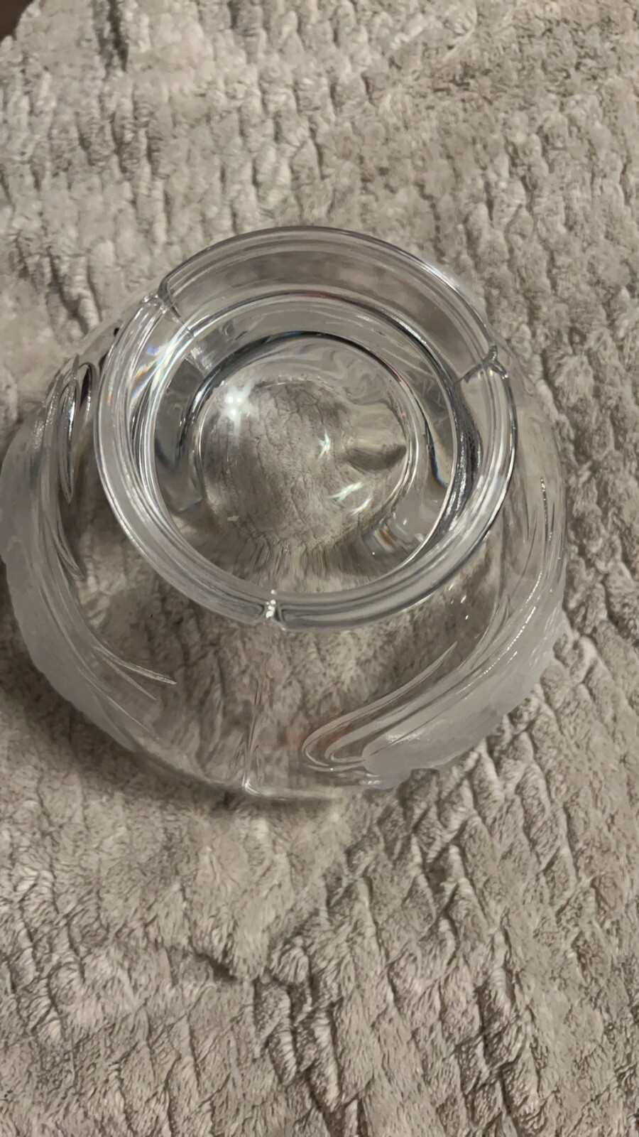 Teleflora 24% Lead Crystal Frosted Swan Round Bowl Centerpiece 4.25″ tall by 6″