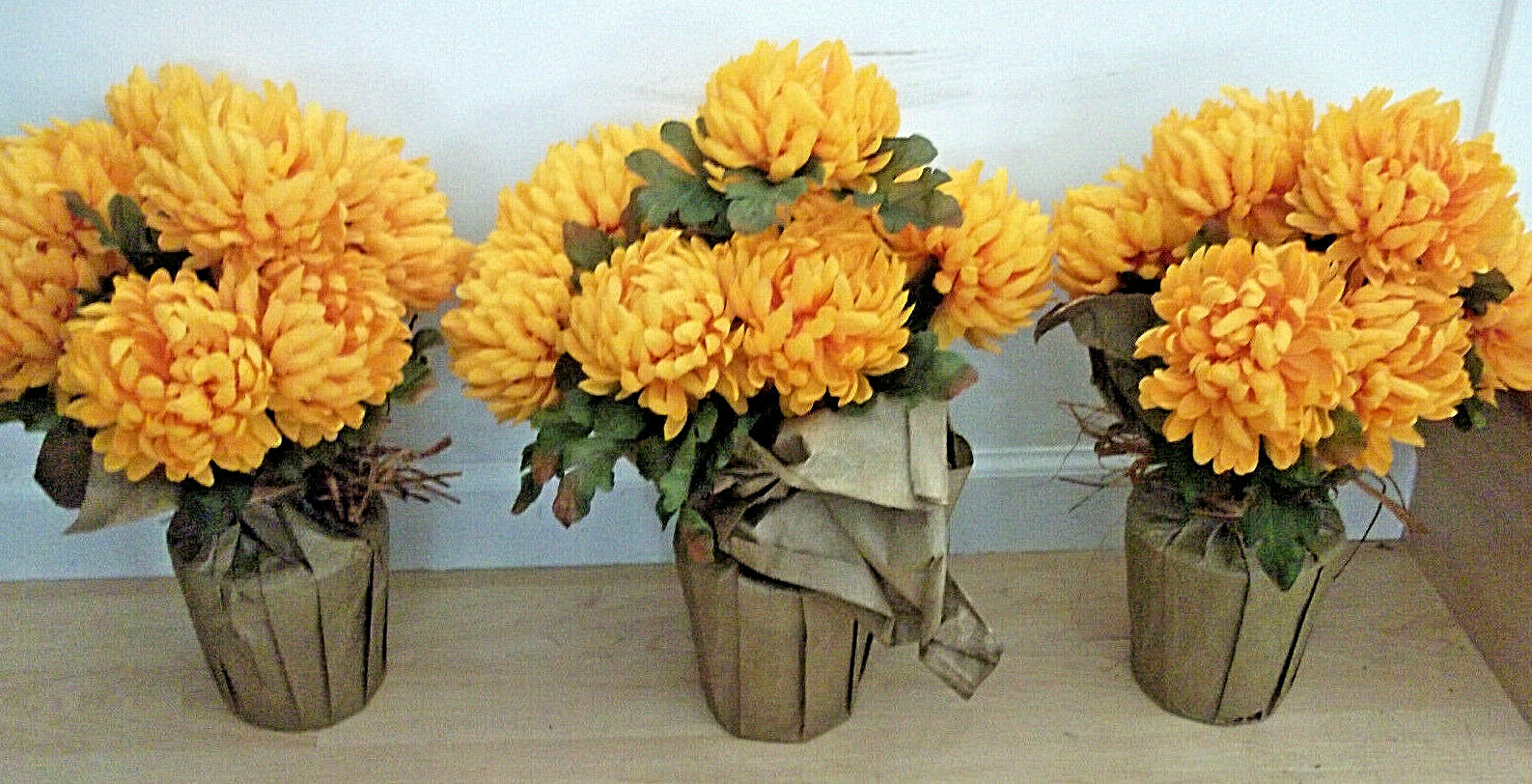 Lot 3 AS IS 16″ Faux Orange 8 MUM Flower Blossoms AUTUMN FALL Covered POT Decor