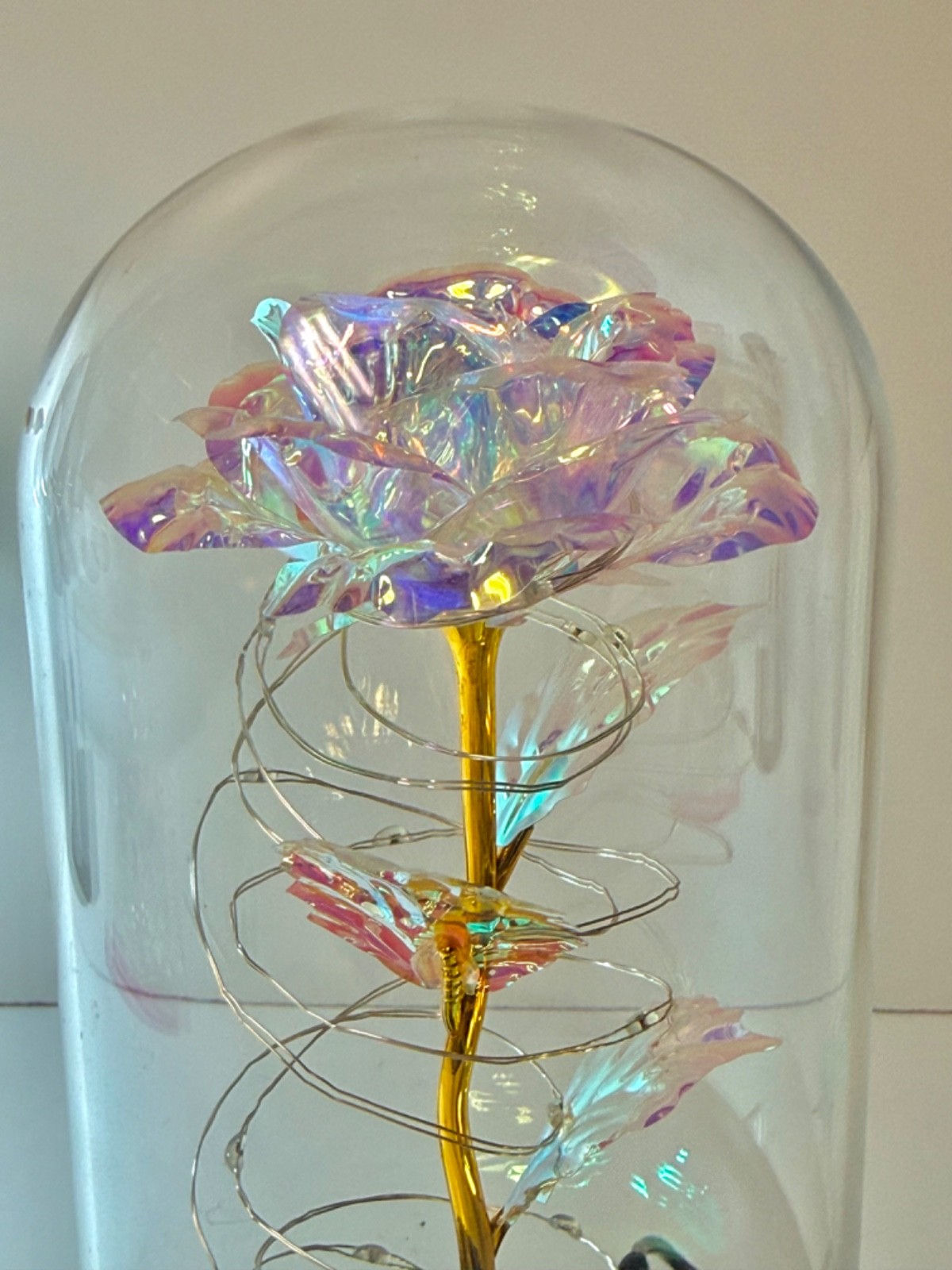 REVOLVING / MULTI-COLOR CHANGING LED LIGHT UP ROSE UNDER GLASS DOME