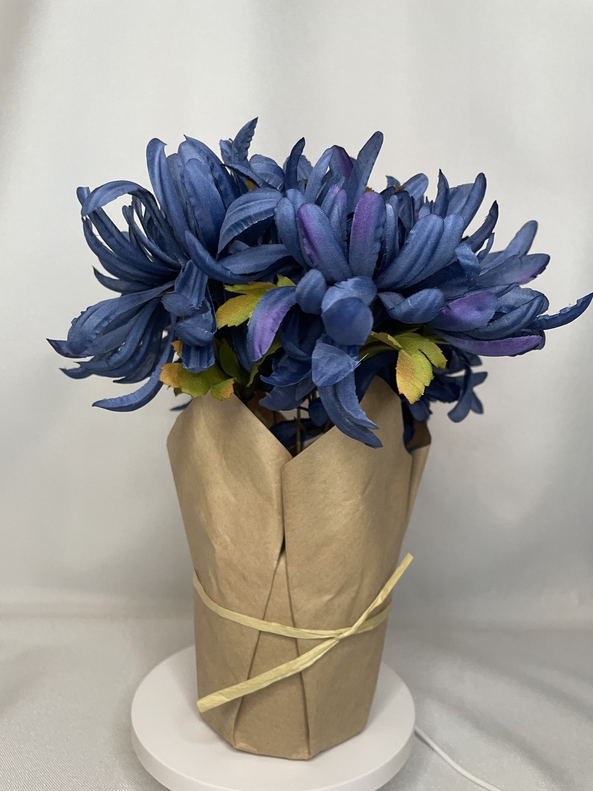 New Ashland Artificial Floral Dark Blue Mum 6-8 Lg Blooms Light Pot 9”x12” HOM17