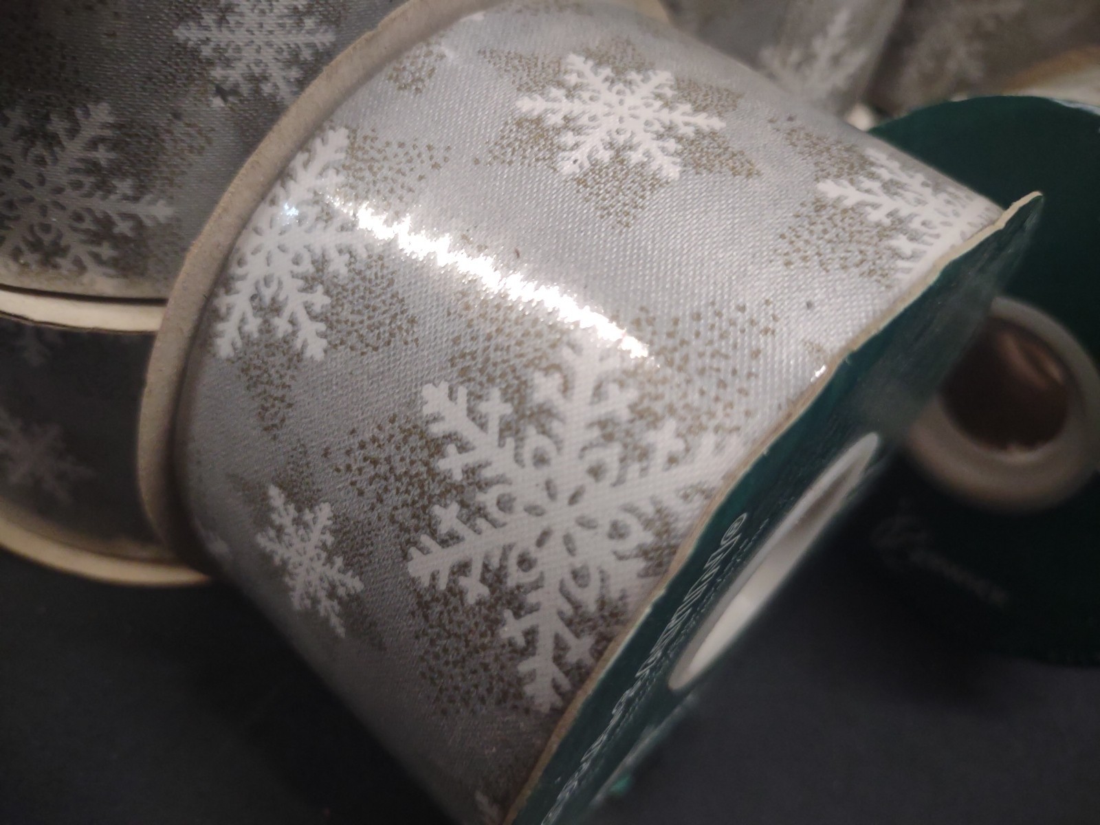 50Yd Flora-Satin Silver Ice Crystal Ribbon, Waterproof 2-3/8″ Snow Flake Frost