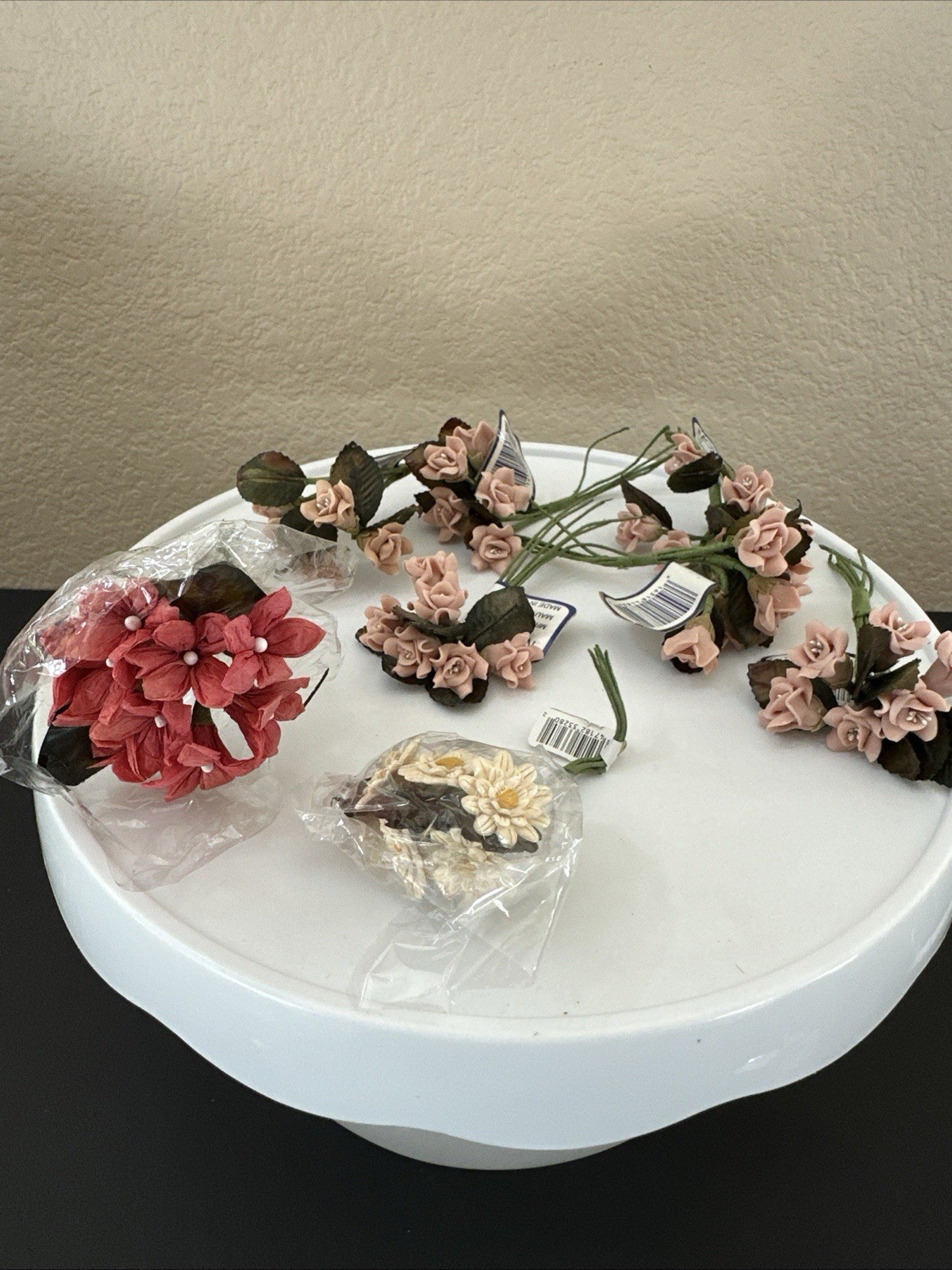 Vintage Miniature Modern Romance decorative Flower Bouquets, 18 Sets NEW