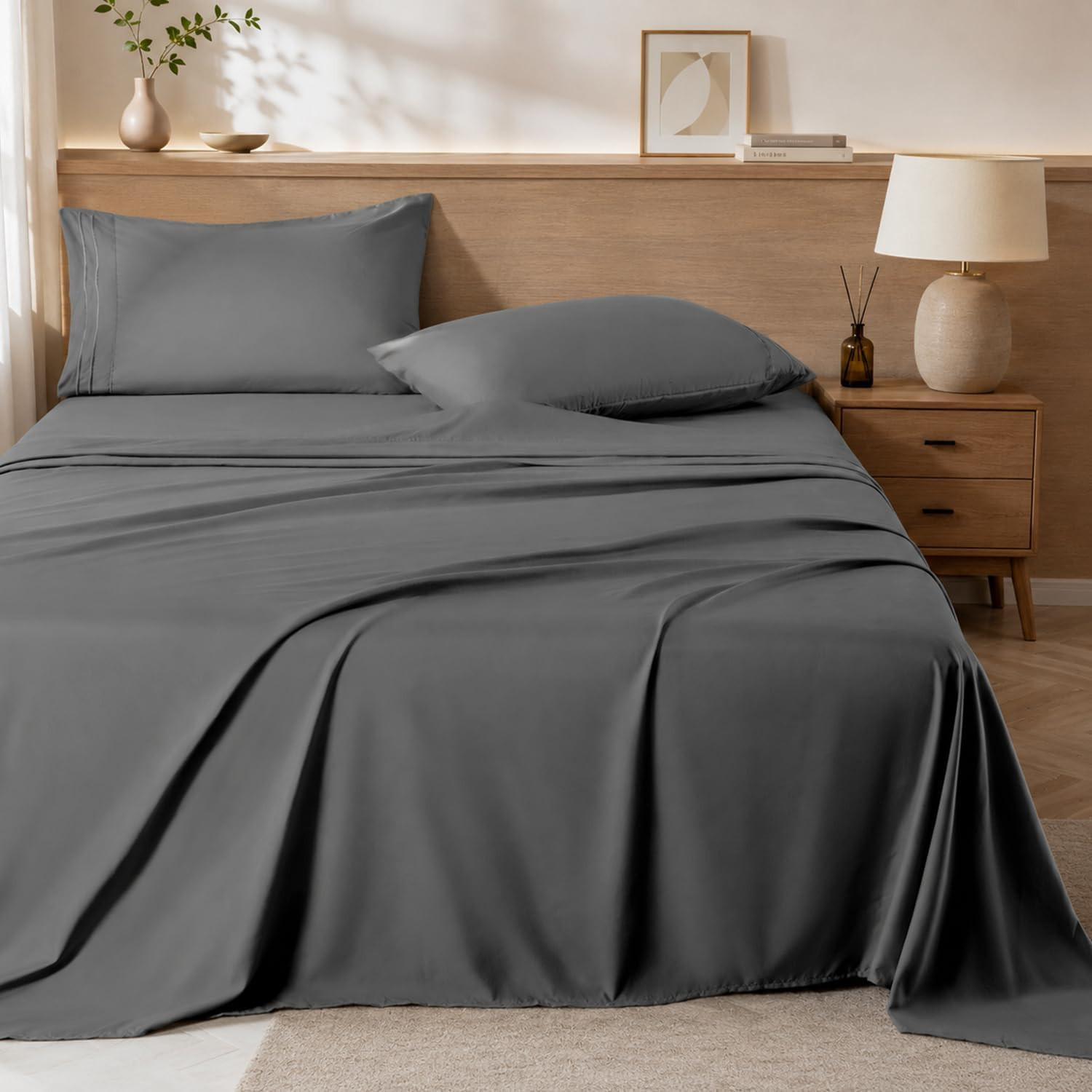 Dark Grey Queen Sheet Set, 4 Pieces Soft Bedding Queen Sheet Set, Breathable and