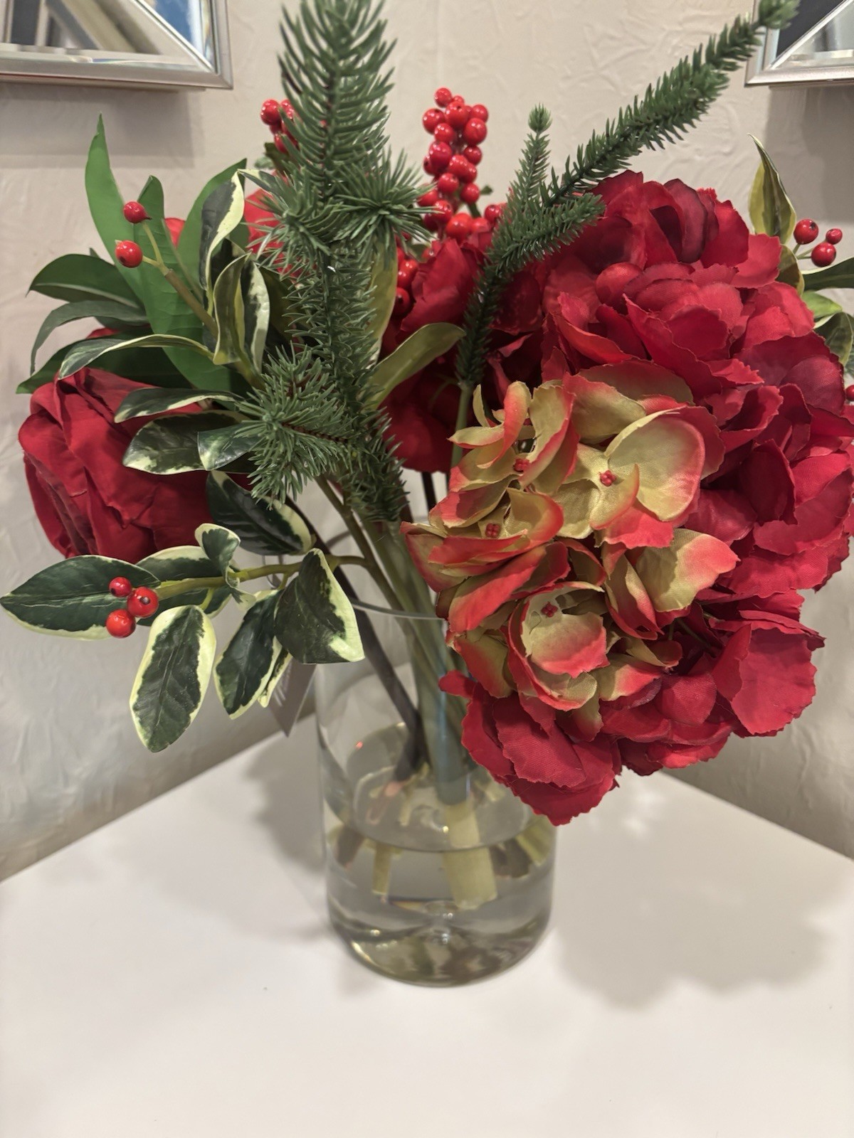 Winward Amaryllis Rose in Vase 16″