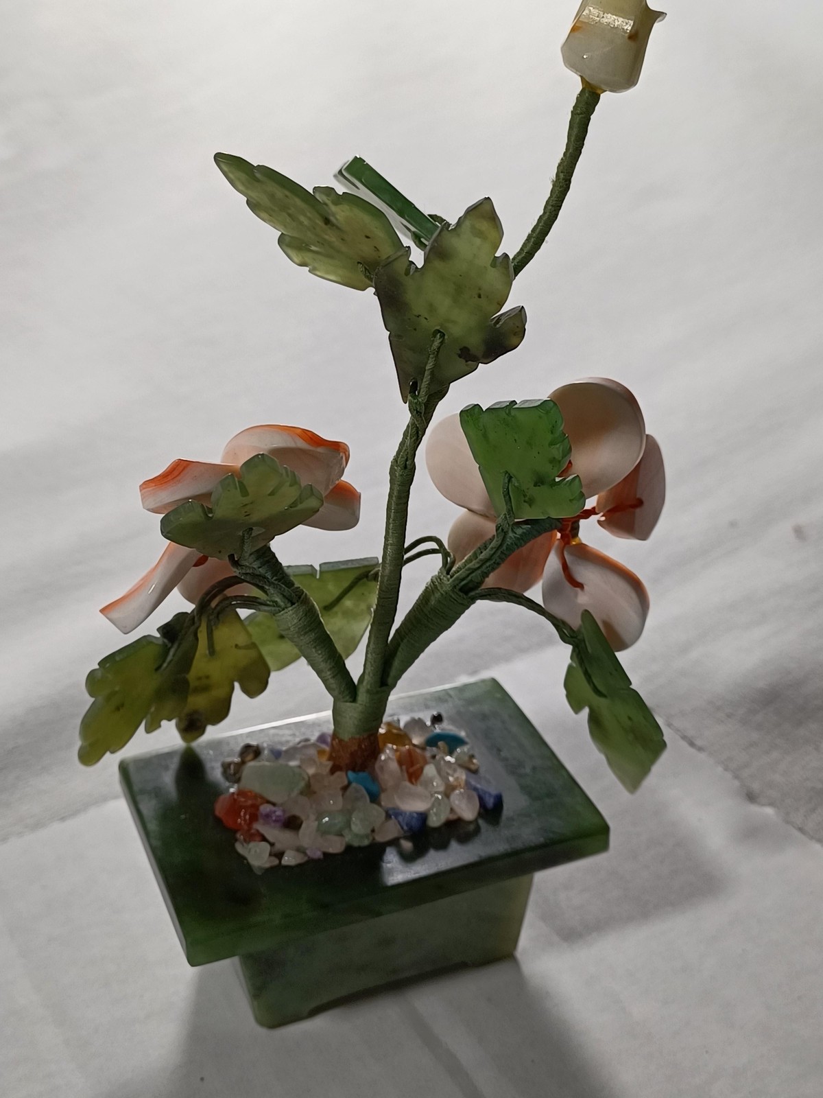 Carved Hardstone Jade Flower Bonsai Figurine Green Stone Planter Decor