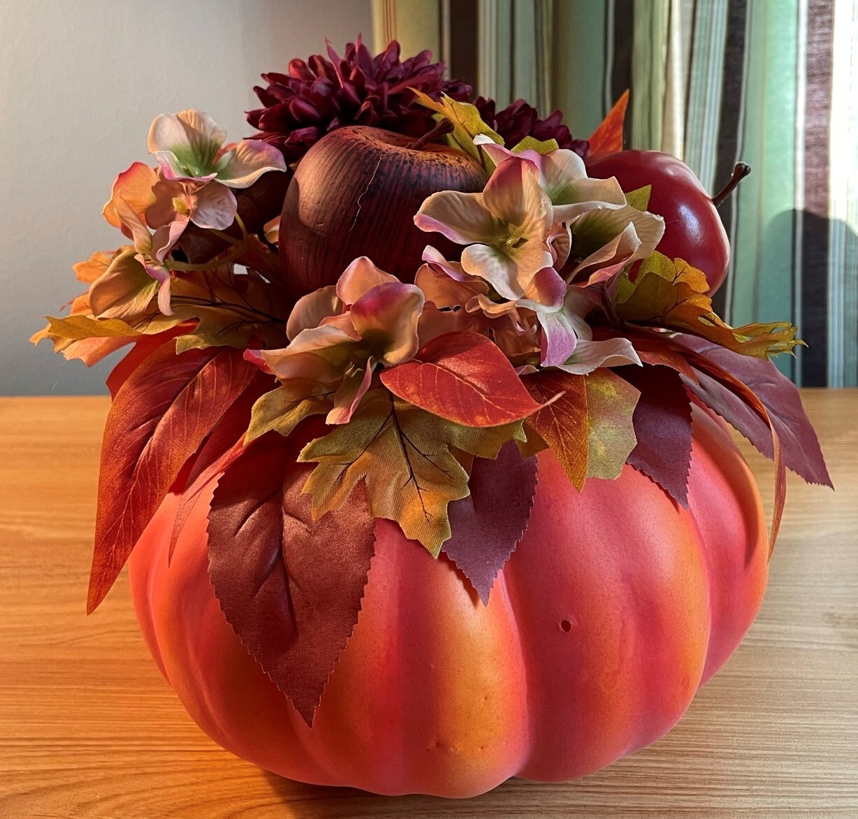 LAYERINGS AUTUMN MARKET FRUIT PUMPKIN FLORAL ARRANGEMENT NEW USE INDOORS