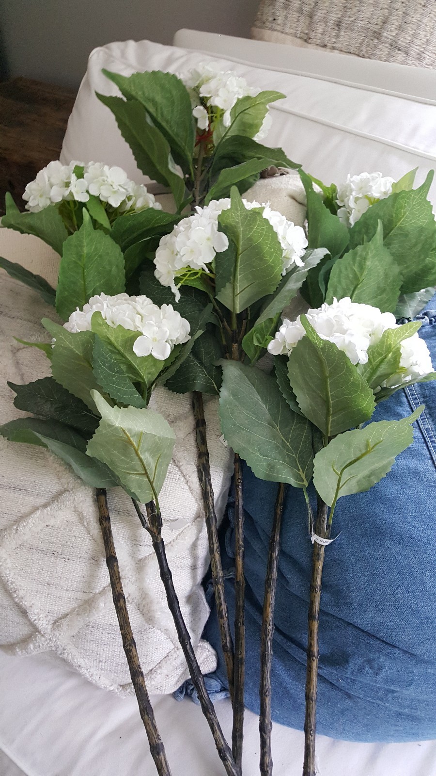 Faux Hydrangea Stems Bundle 12 White & Limelight Green 31 Inch