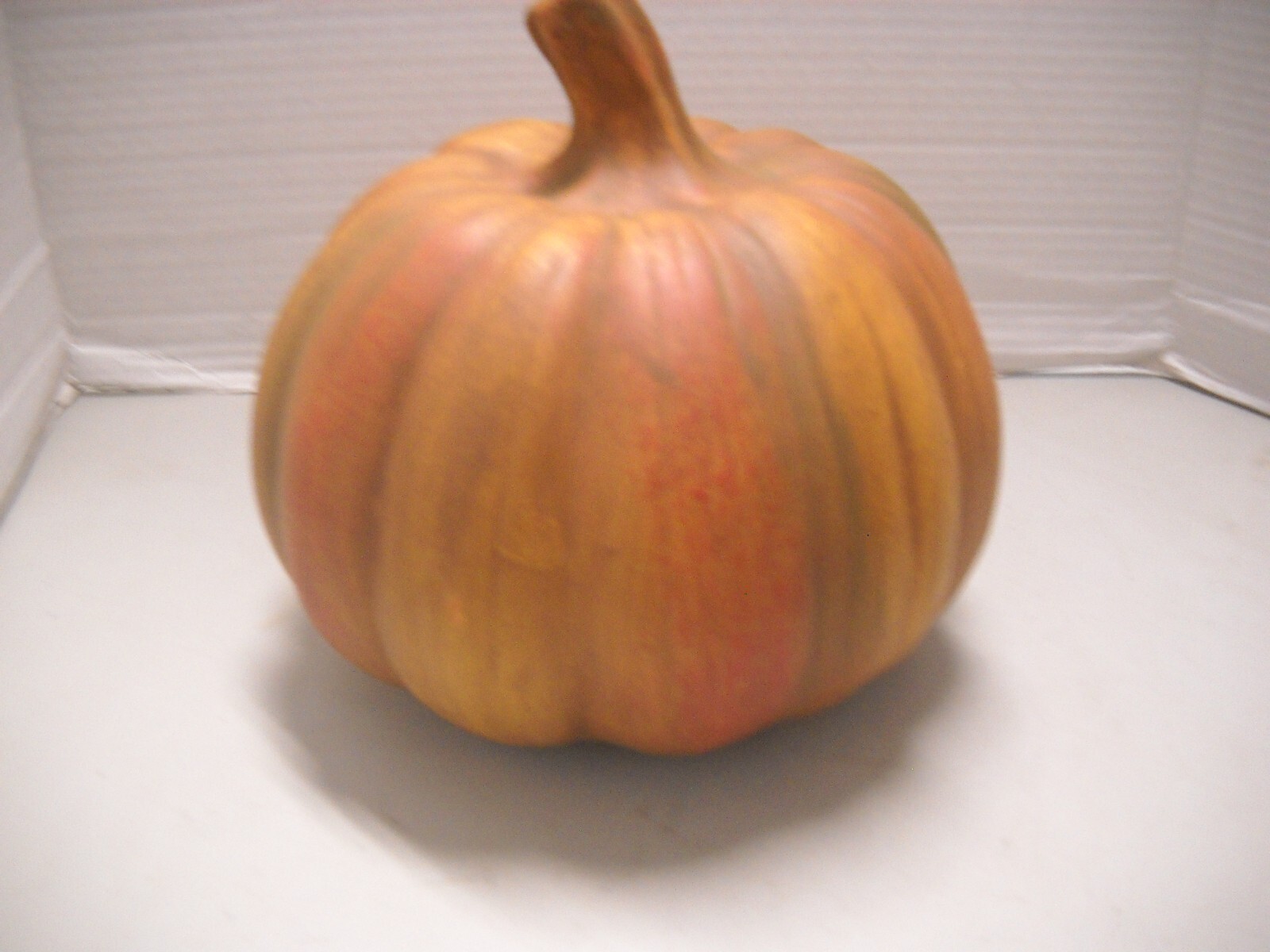 CERAMIC PUMKIN EUROPEAN HOME COLLECTION HOLLOWEEN FALL 8″X 8″