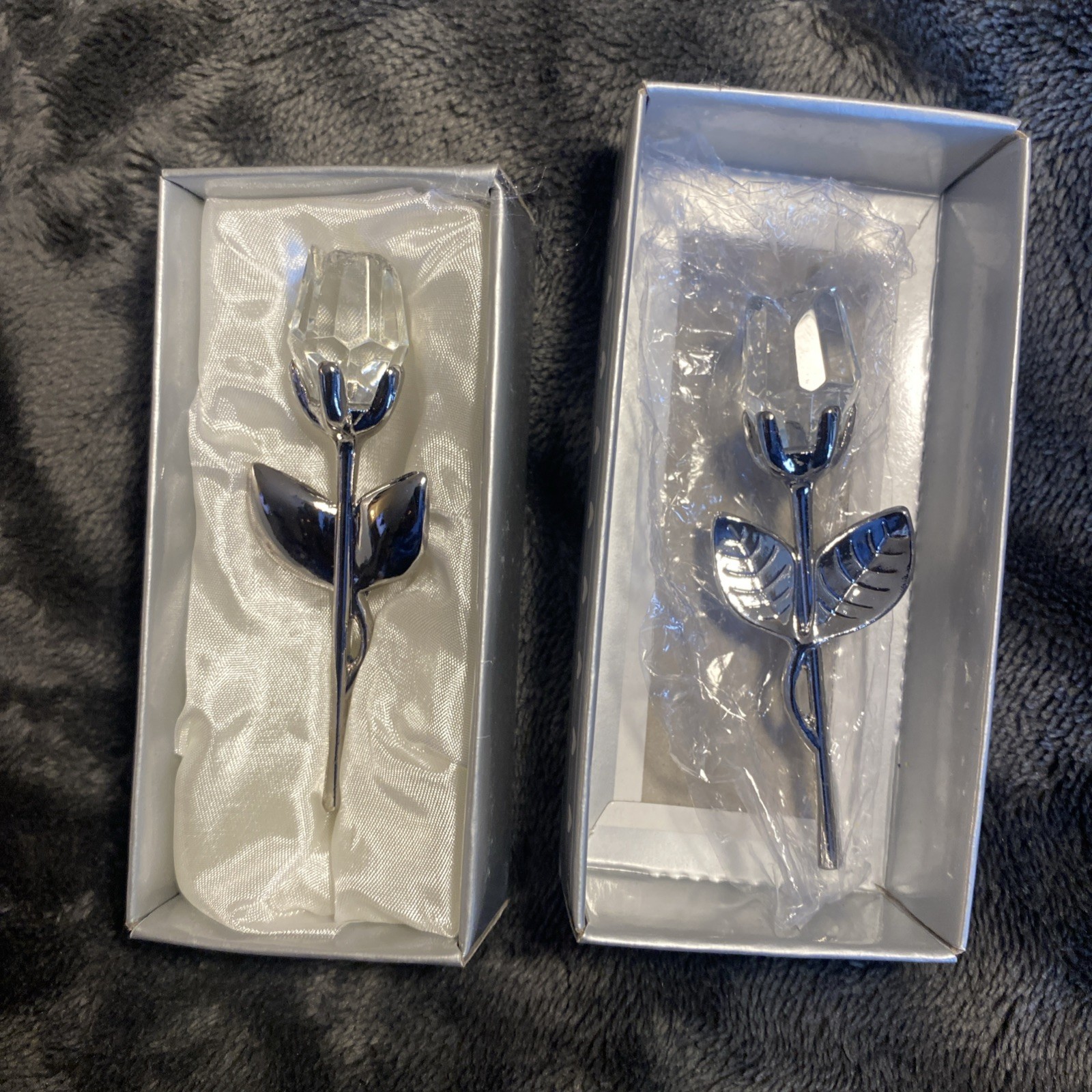 Crystal Glass Roses w/ Silver Long Stems-Figurines Collectibles-3-1/2”L -2pcs