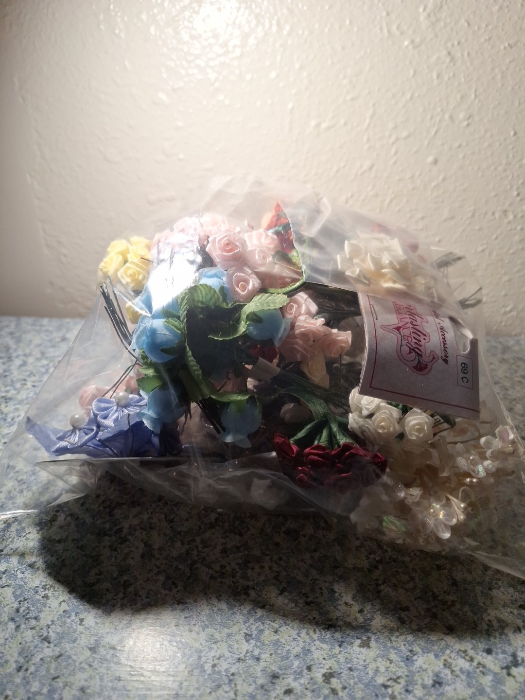 Mini Roses 4oz Of 18mm Roses