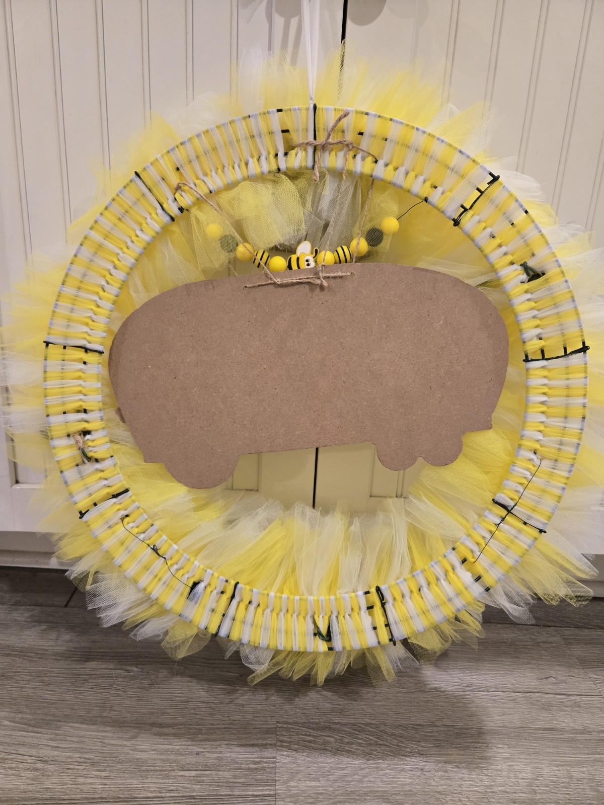Handmade 20 In Tulle Spring/Summer Yellow & White 🐝🦋 Wreath:Oh Honey Camper