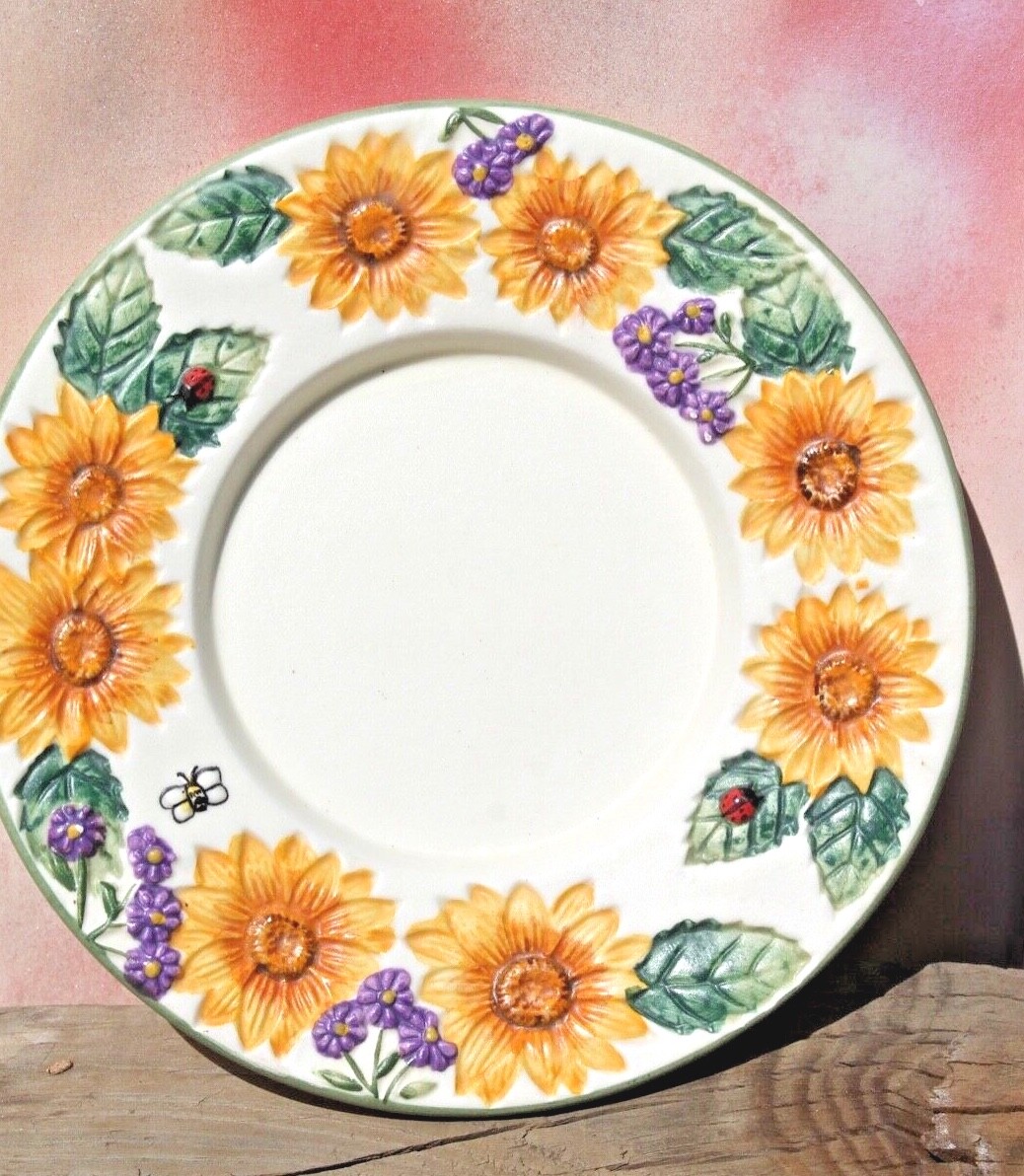 SUNFLOWER Embossed Border Pillar Candle Holder / Knick Knack Plate, 5″ diameter