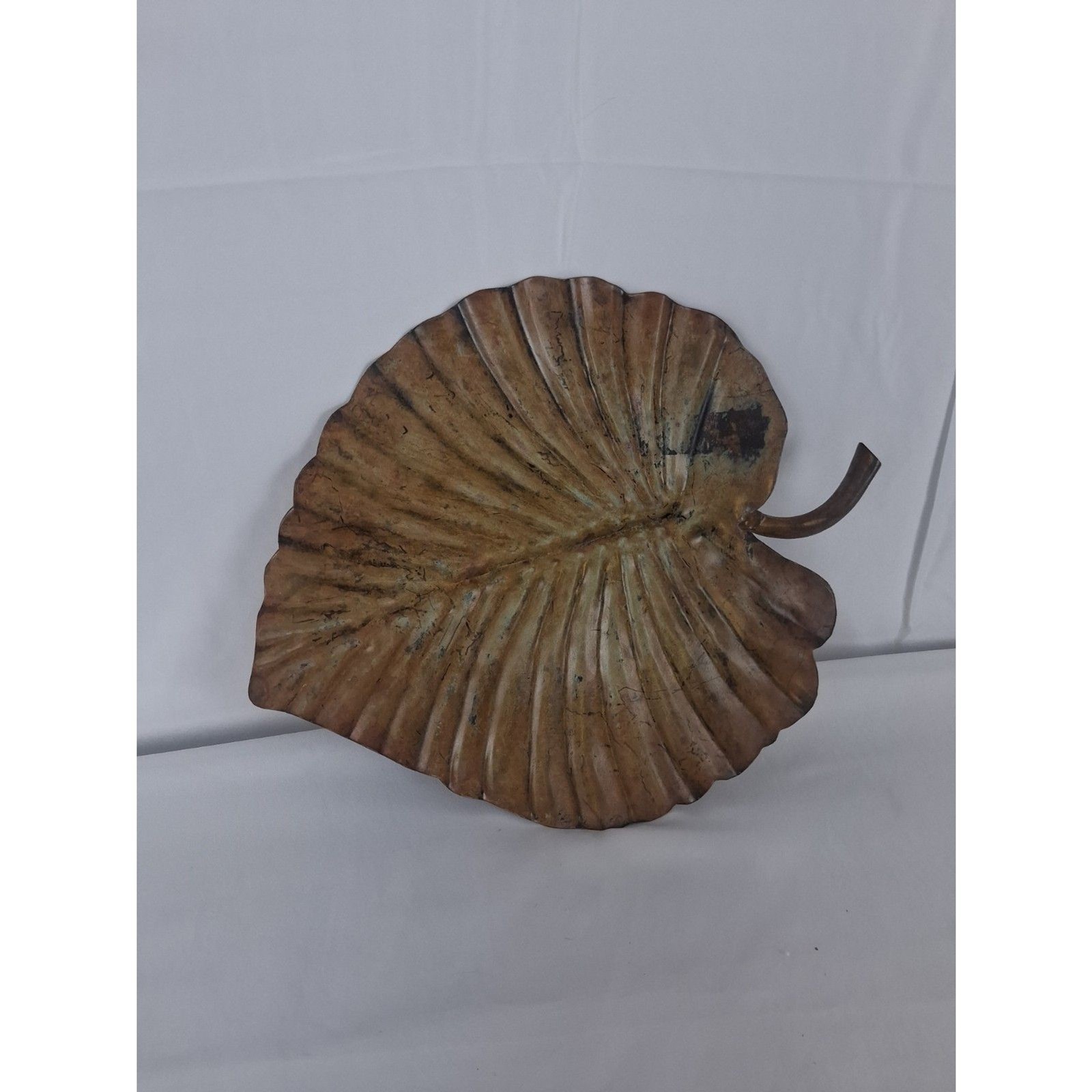 Vintage Metal Leaf Wall Decor Rustic Botanical Hanging Plaque Brown 11″ x 12″