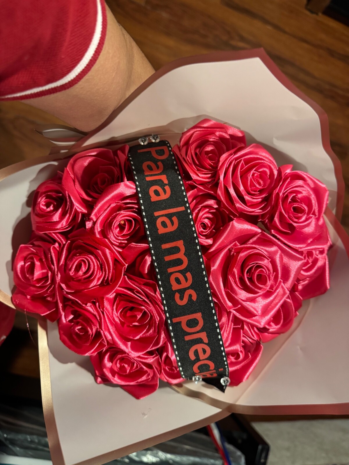 12 Flores Artificiales Rosas De Seda Ramo De Novia Nupcial Falso, Rojo Oscuro