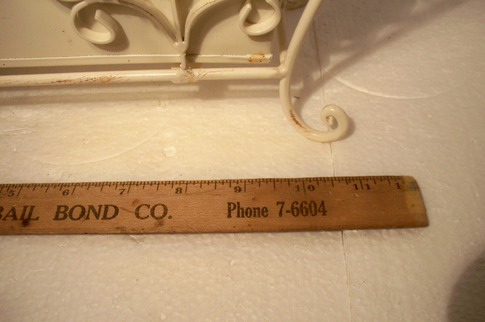 Dining Table Metal Centerpiece Decoration Spring Ivy Grapes etc