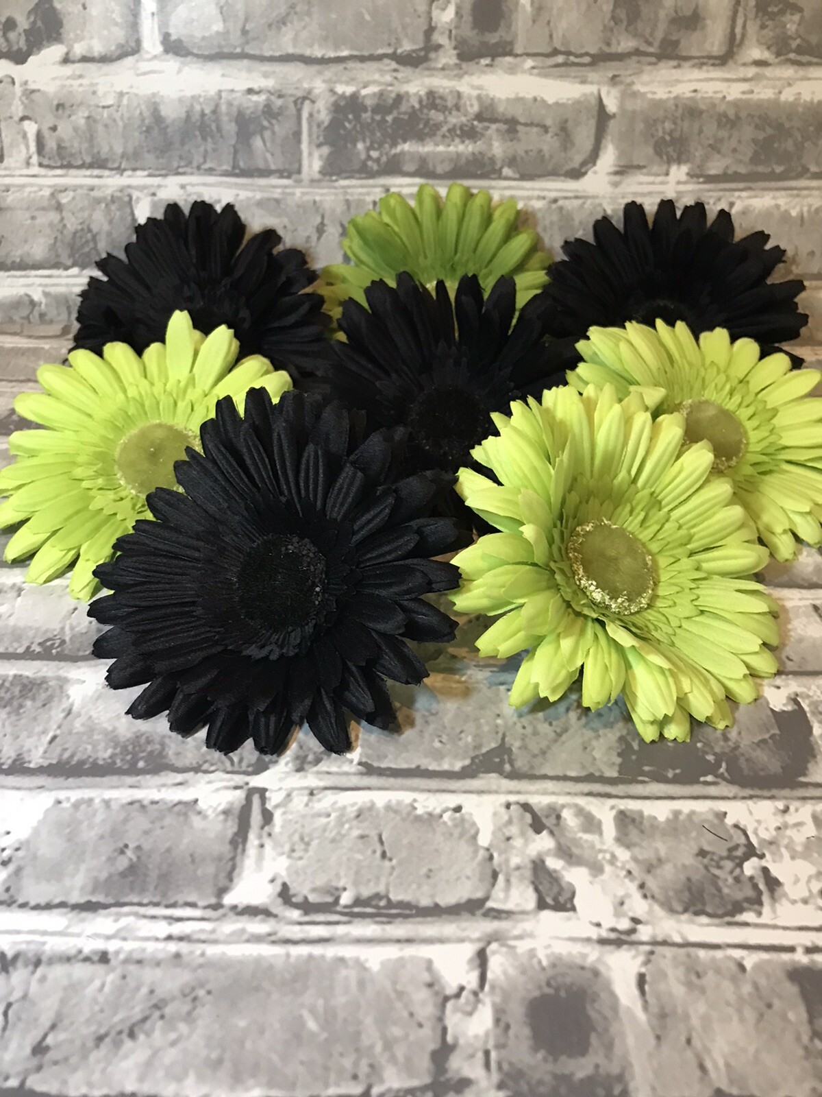Gerber Silk Daisies 4 1/2” Flowers No Stem Black & Green Vase Fillers Crafts X8
