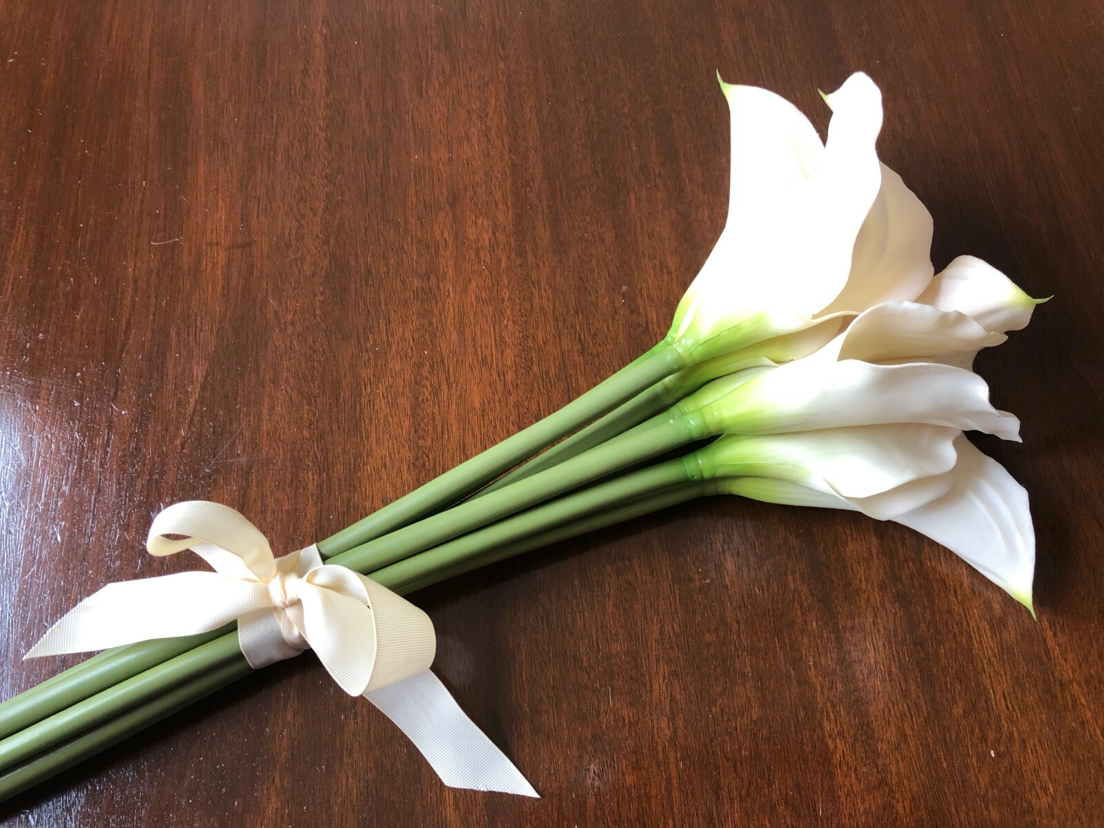 CALLA LILY Bunch of 8-TALL 29-inch Premium Quality Artificial-Creamy Ivory White