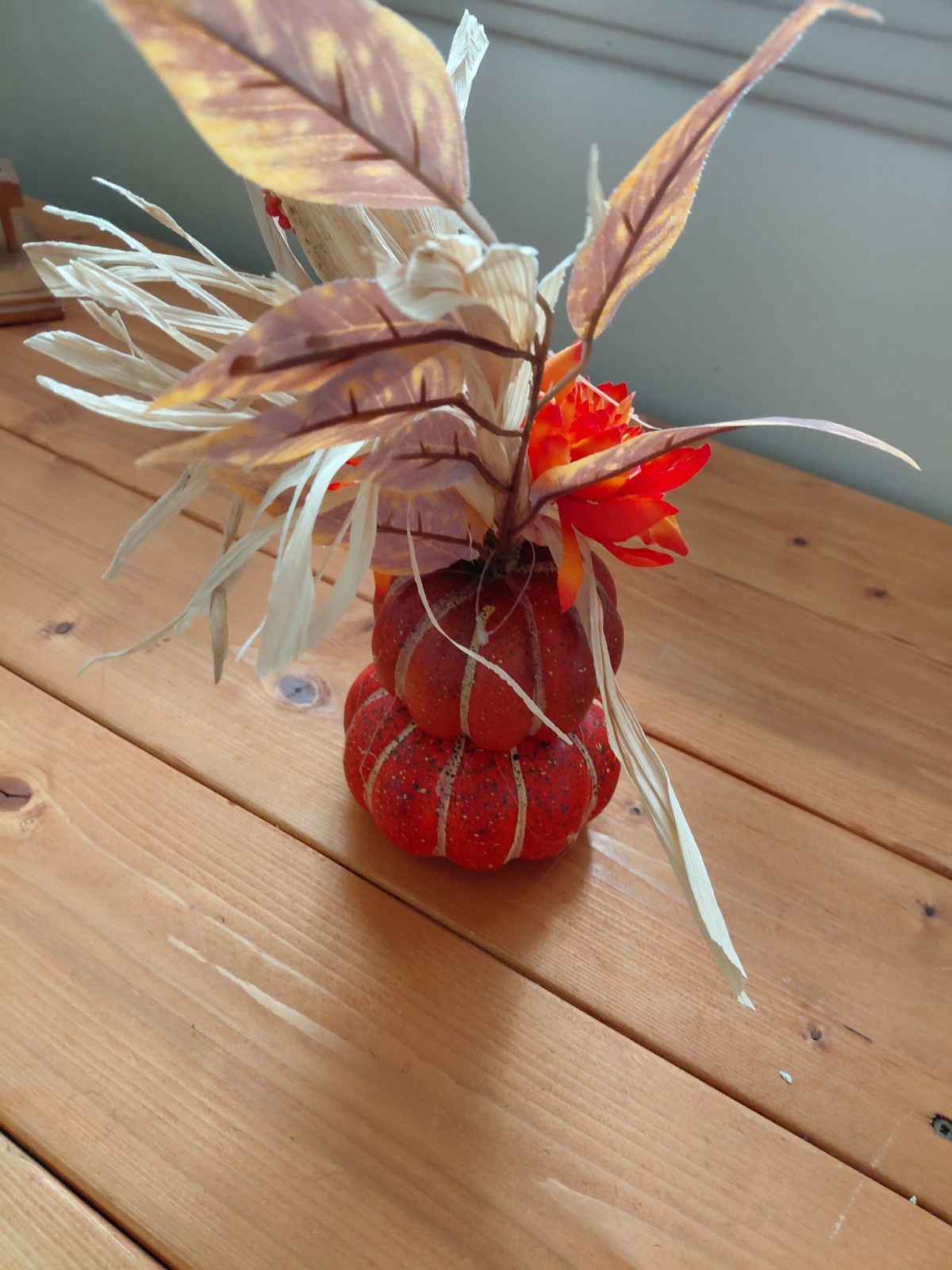 12in Tall Faux Flower Leef Straw Pumpkin Table Decor Fall time Thanksgiving
