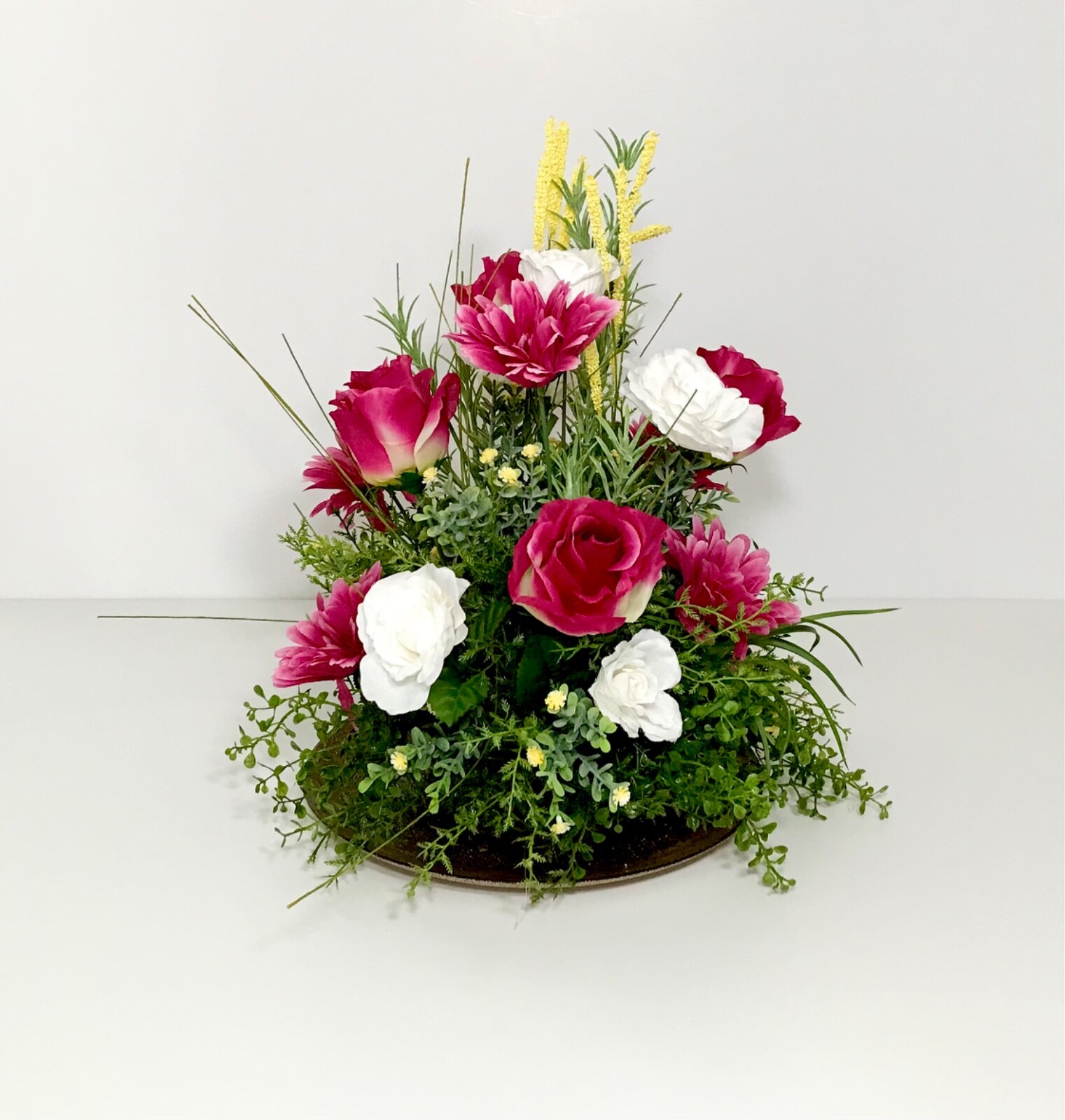 ELEGANT PINK WHITE ROSES LARGE FLORAL ARRANGEMENT CENTERPIECE GLASS PLATE NEW