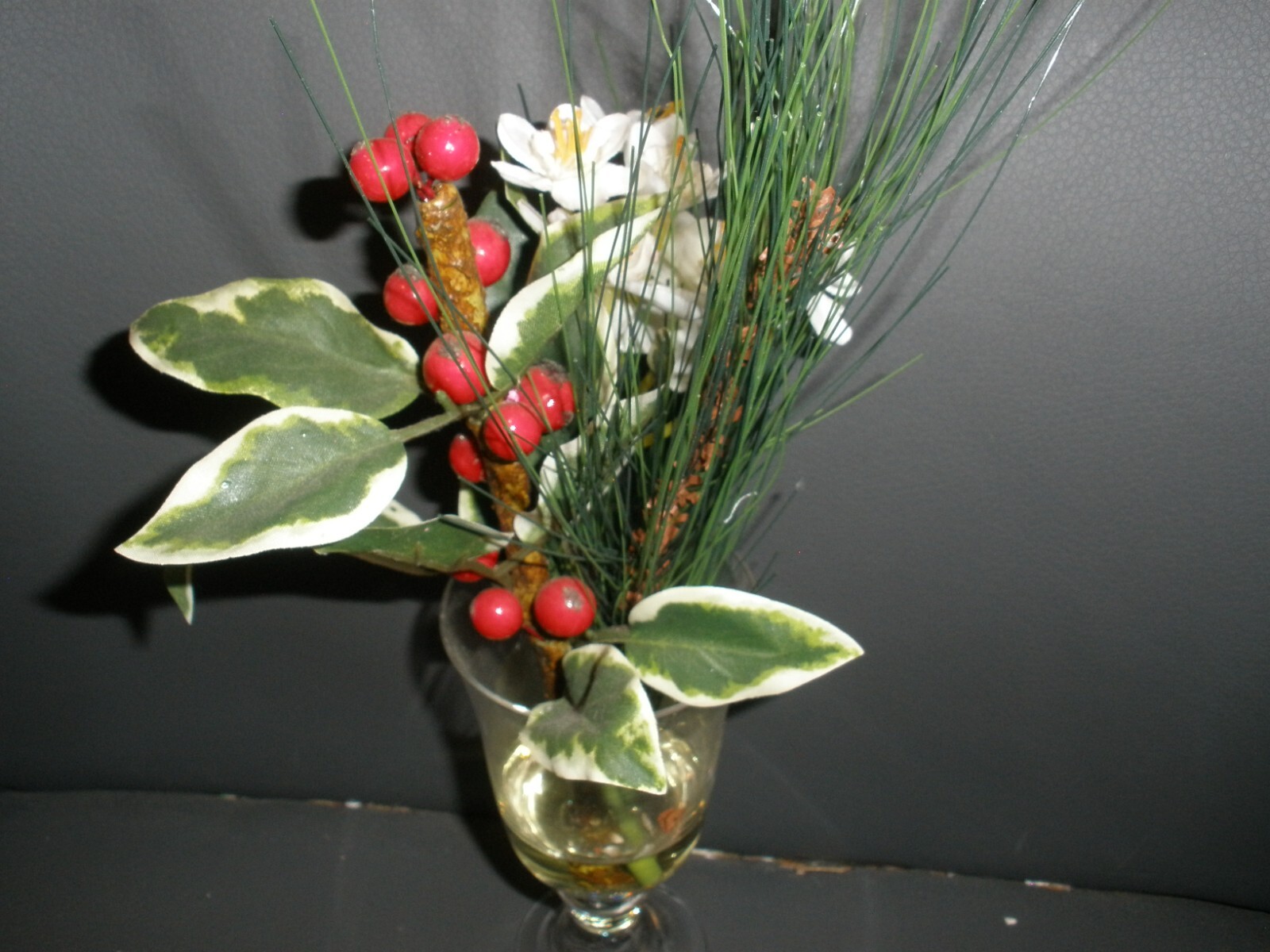 Drinking Glass with Faux Flower Arrangement & Fake Liquid 13″ Tall EUC