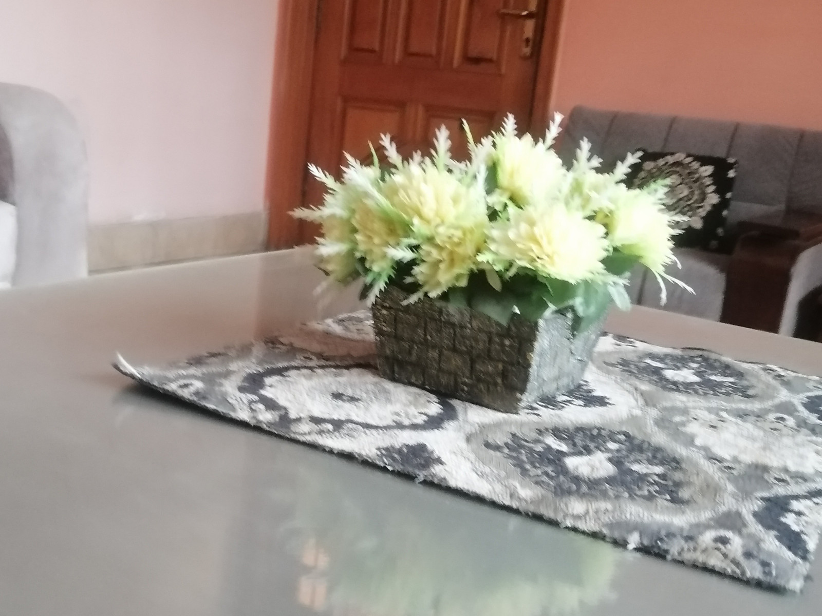 Artificial Flower Arrangement in Decorative Brick-Style Pot – 5″ x 5″ Pre-Owned
