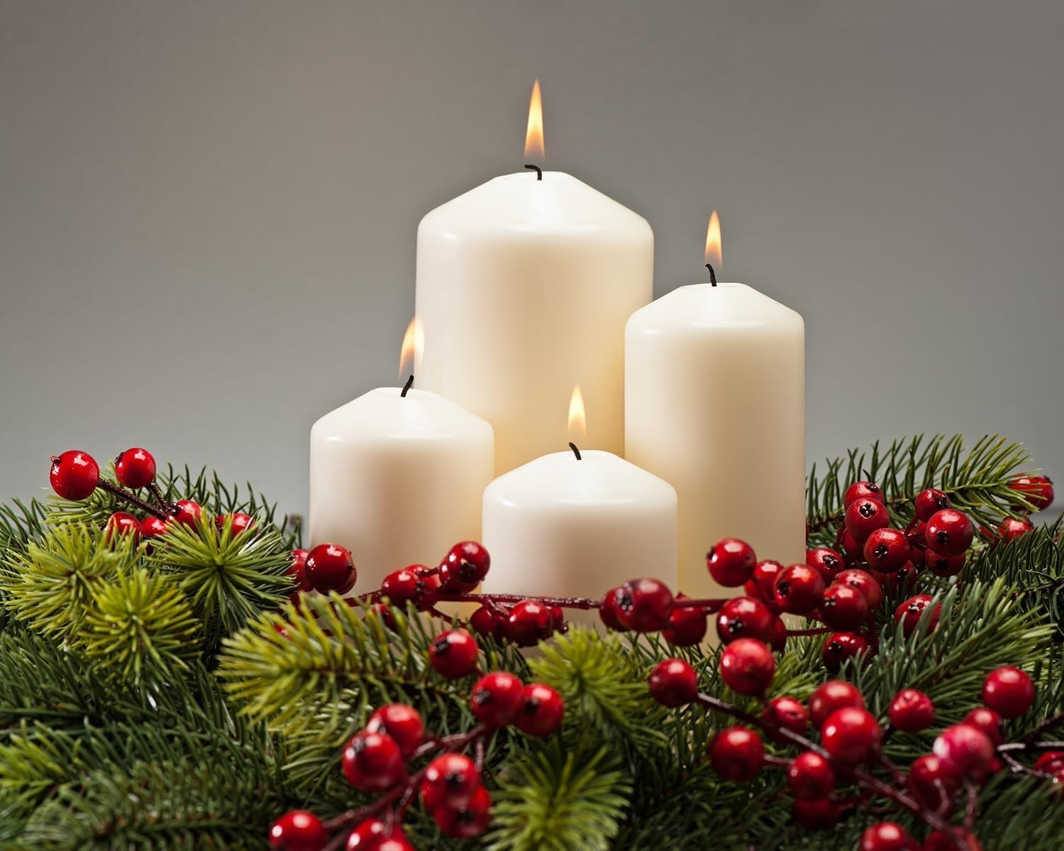 Versatile 8-Inch Artificial Red Berry Stems – Ideal for Christmas & Parties