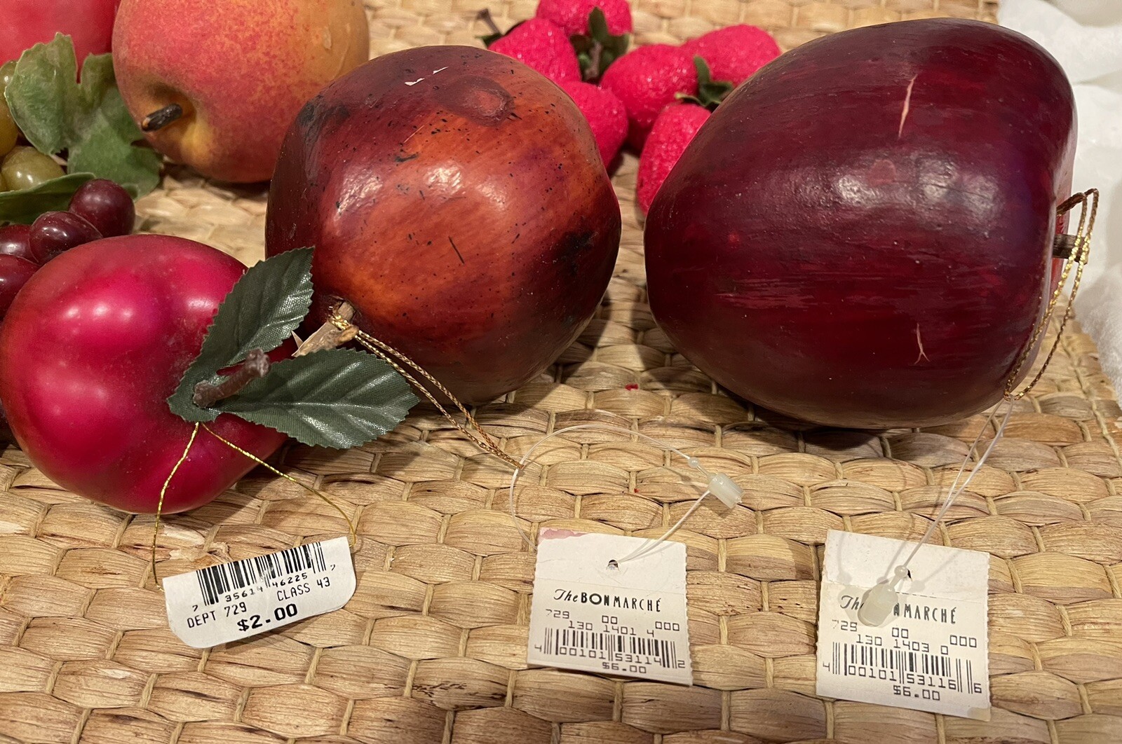 Faux Artificial Vintage Pomegranate Bon Marche Grapes Strawberry Fruits Props