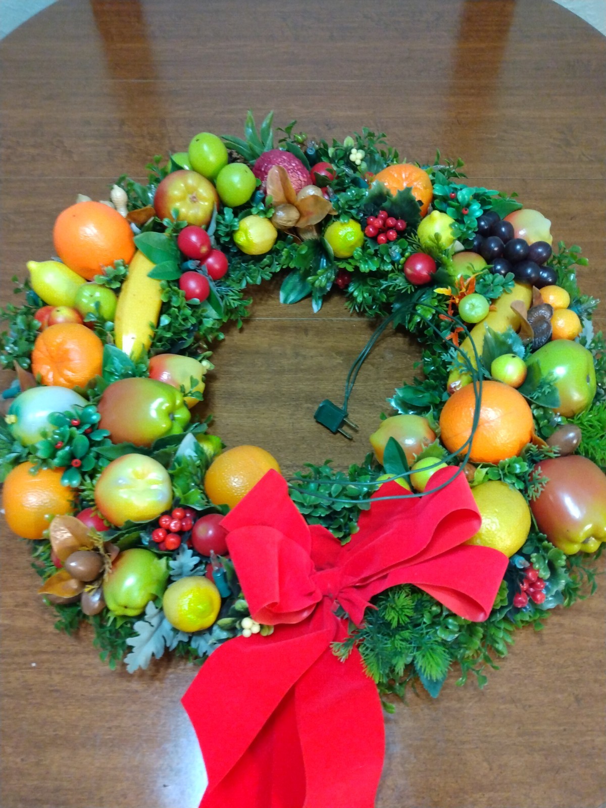 VTG Fall Christmas Door Wreath Large 23″ Fruit Nuts Apples Berries Lighted w/Bow