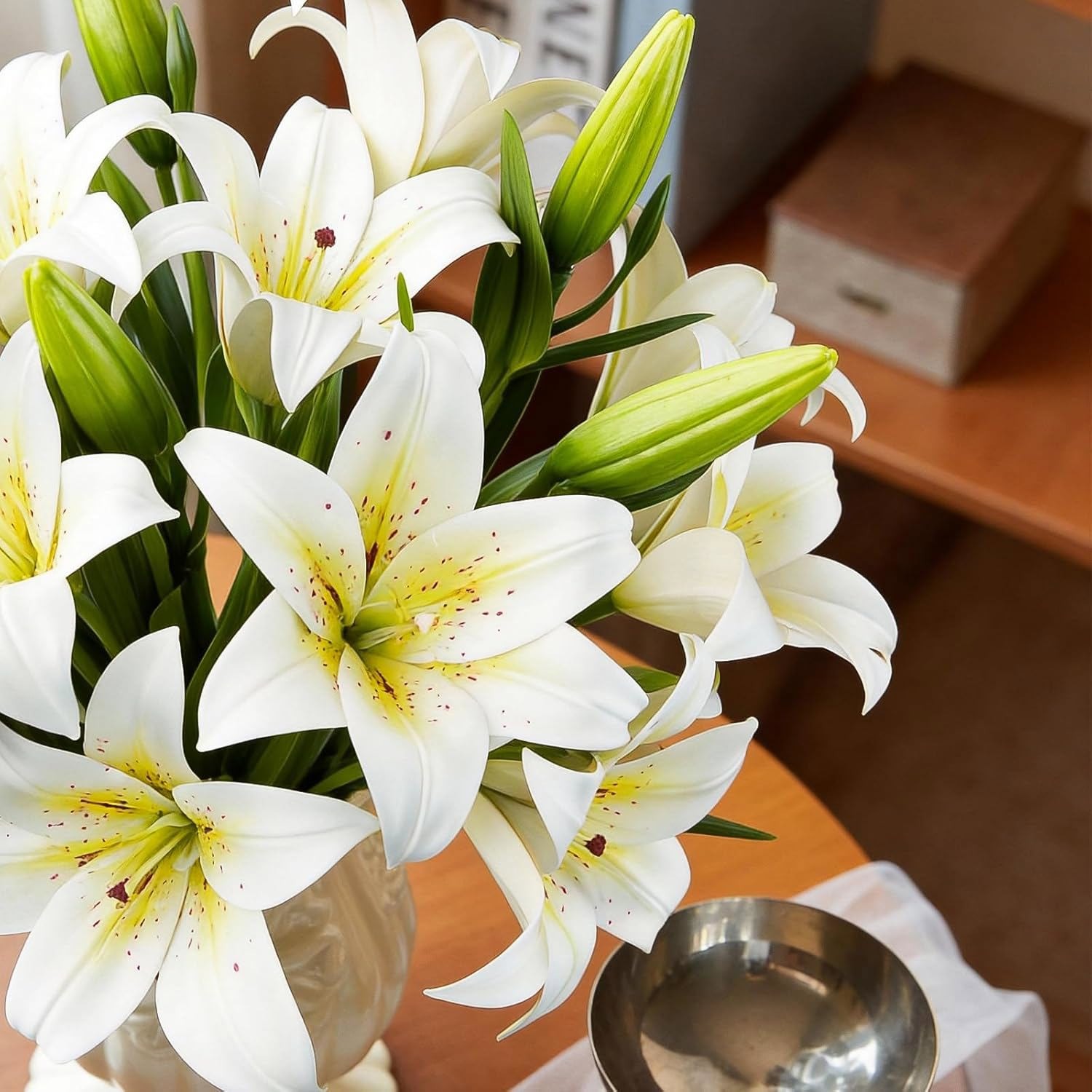 6 Bundles 18 Artificial Lily Flowers with 12 Heads Fully Bloomed Lilies & 6 Buds