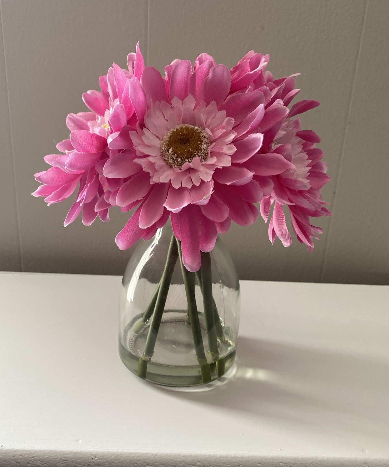 Faux GERBERA FLOWER Arrangement in Clear GLASS VASE PINK YELLOW GREEN PRETTY!