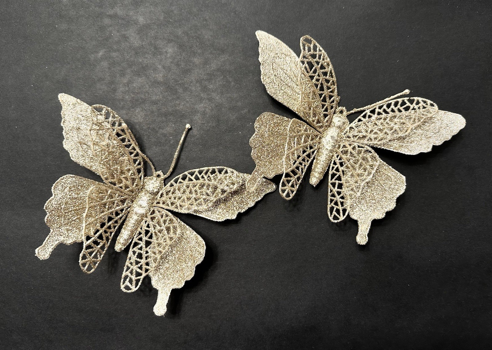 18 Champagne Tinted Glitter Christmas Accents Poinsettias Butterflies & Clips