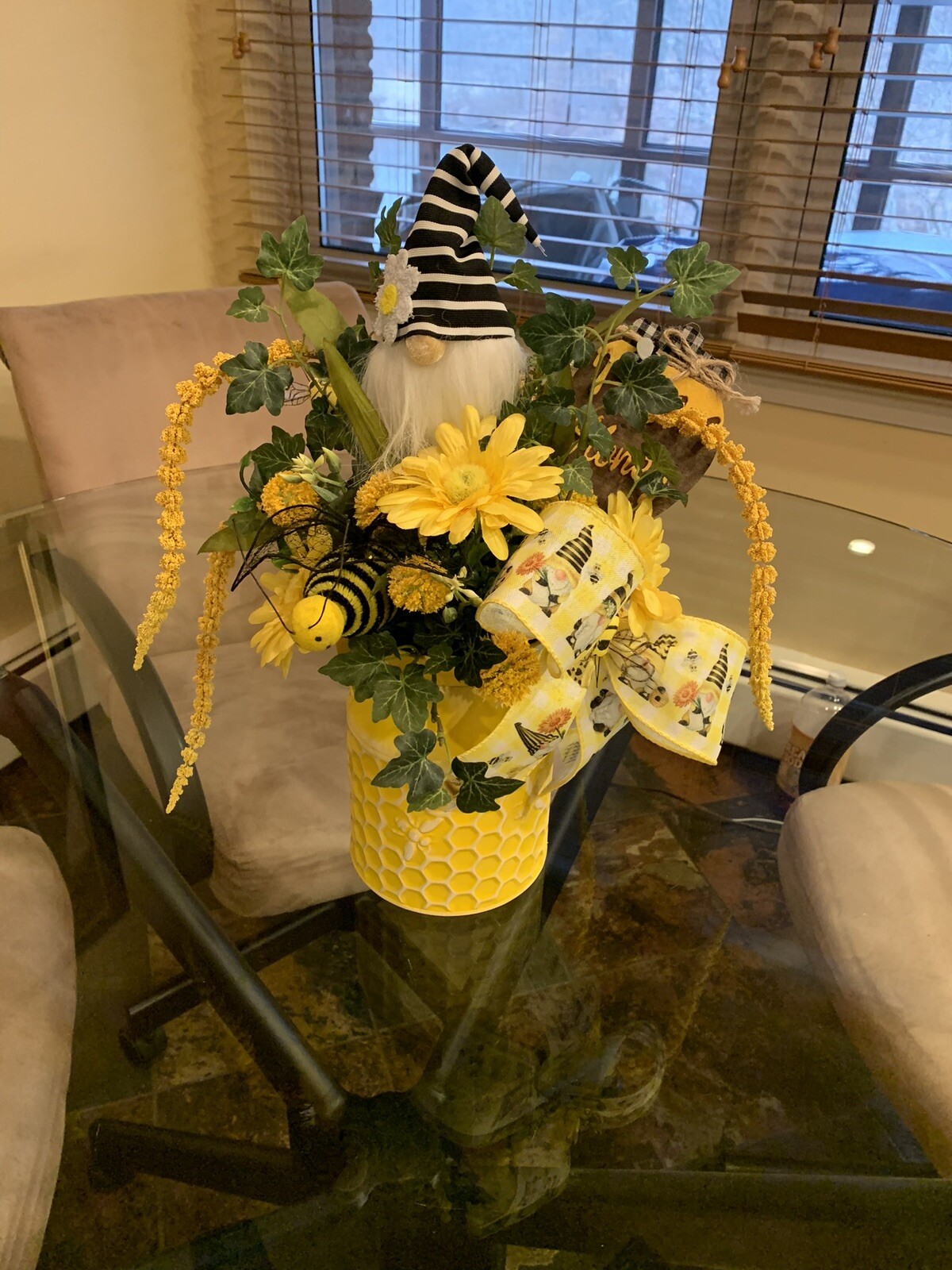 Bee Floral Centerpiece, Table Centerpiece, Flower Centerpiece, Summer Decor