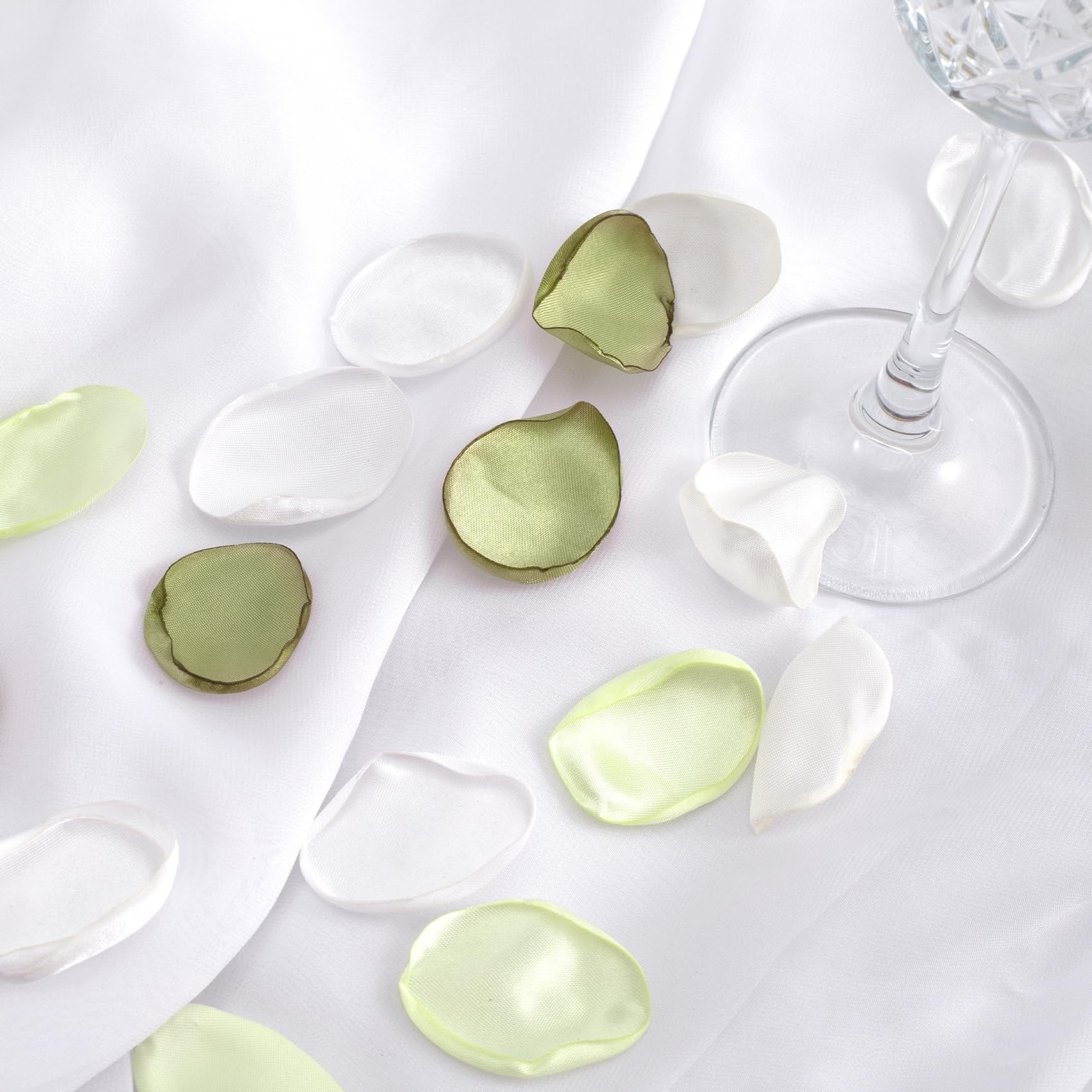 Green Silk Rose Petals Artificial Flower Scatter Wedding Party Decor 100 PCS