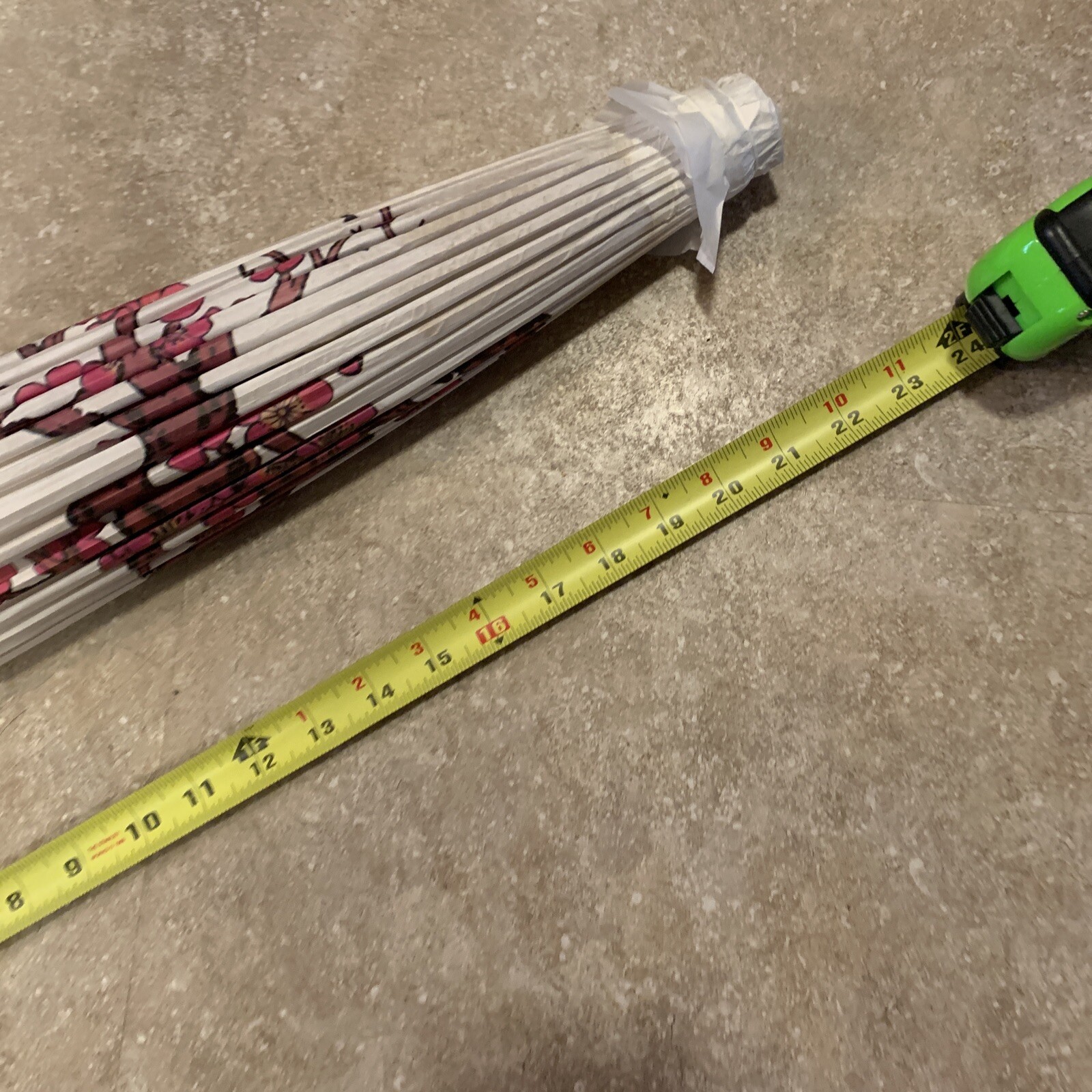 PARASOL WOOD RICE PAPER SCALLOPED CHERRY BLOSSOMS FLOWERS ABOUT 24 Inches Tall